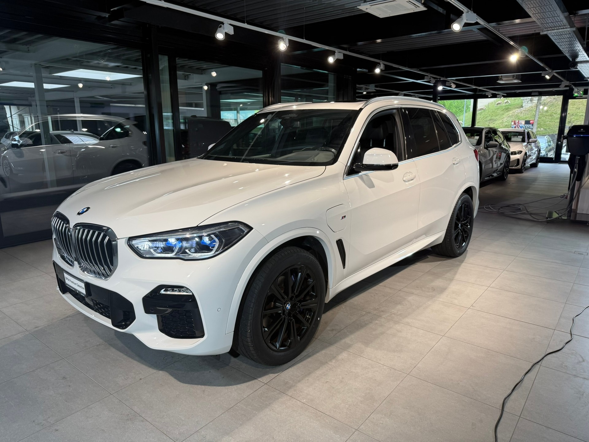 BMW X5 xDrive45e Steptronic-image-0