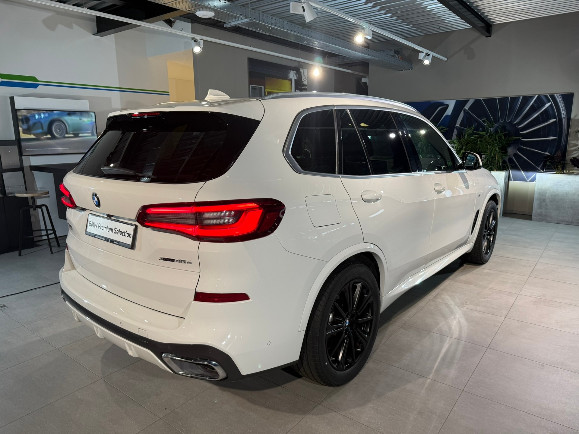BMW X5 xDrive45e Steptronic-image-5
