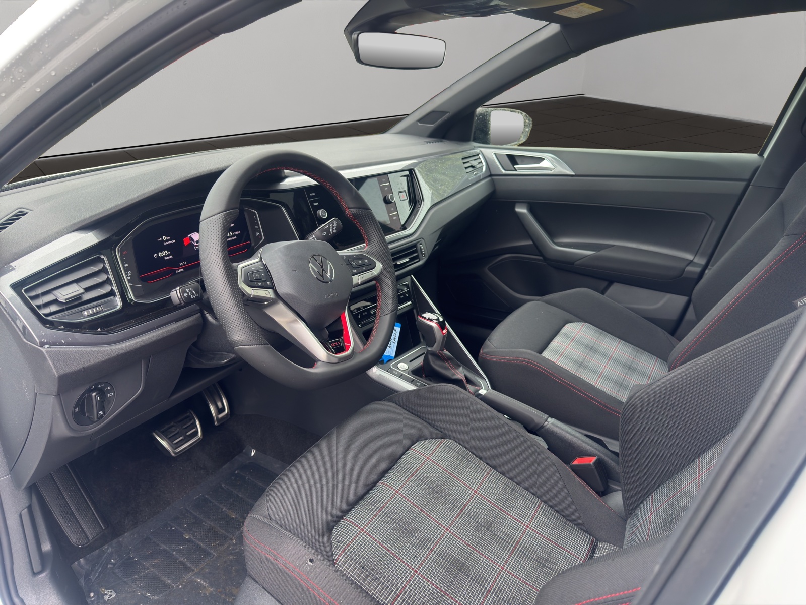 VW Polo 2.0 TSI GTI DSG-showroom-element-3