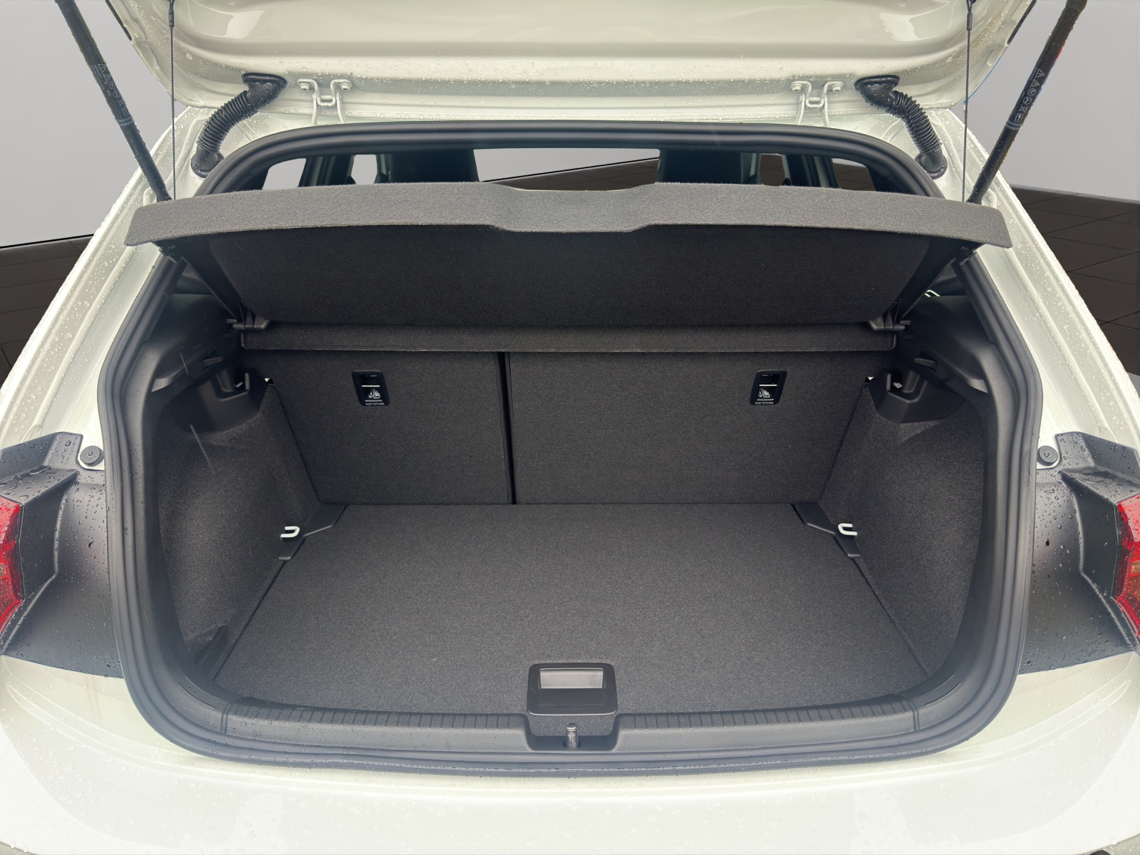 VW Polo 2.0 TSI GTI DSG-image-5