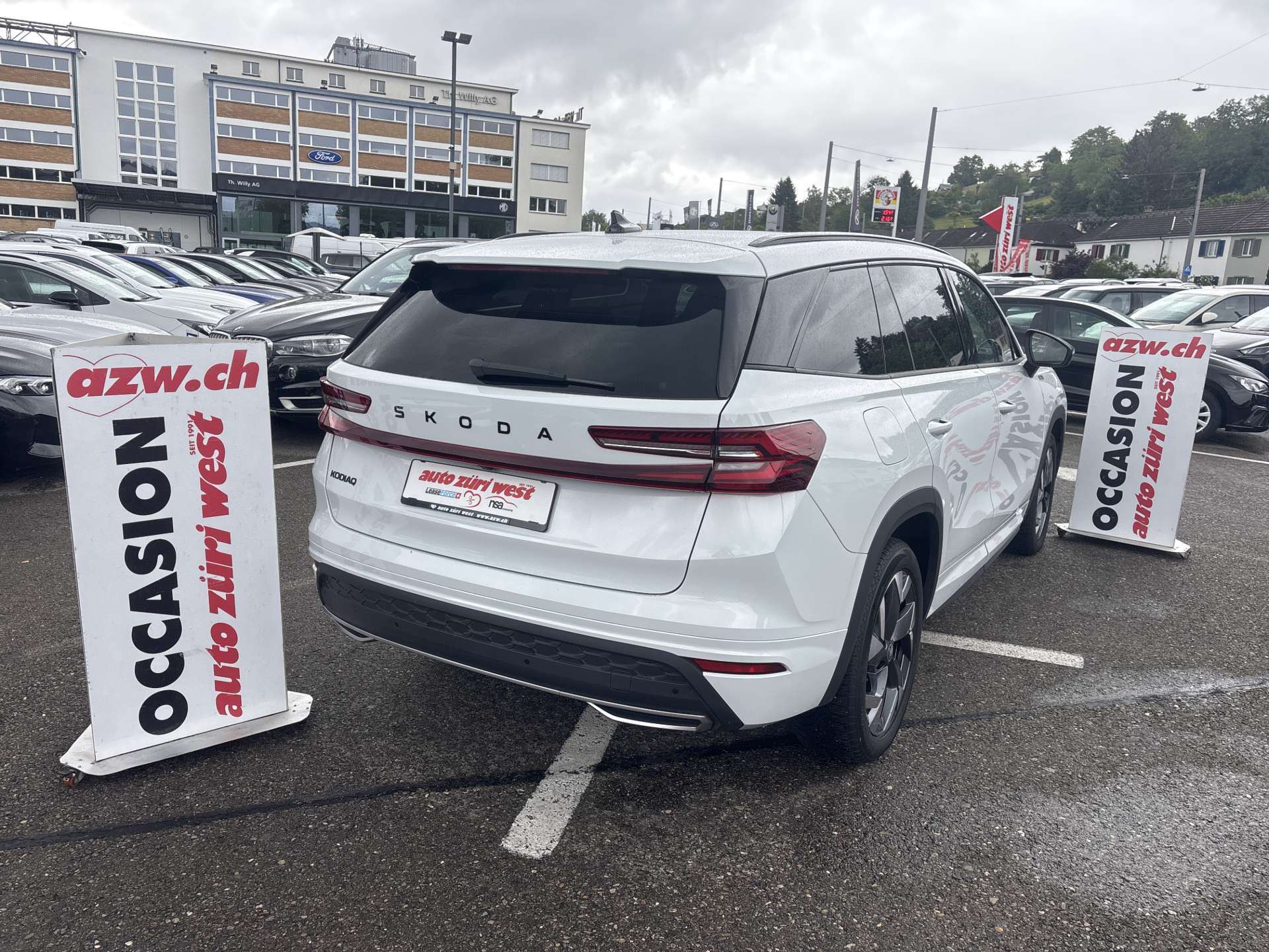 SKODA Kodiaq 2.0 TDi Sportline DSG-Automat-image-2