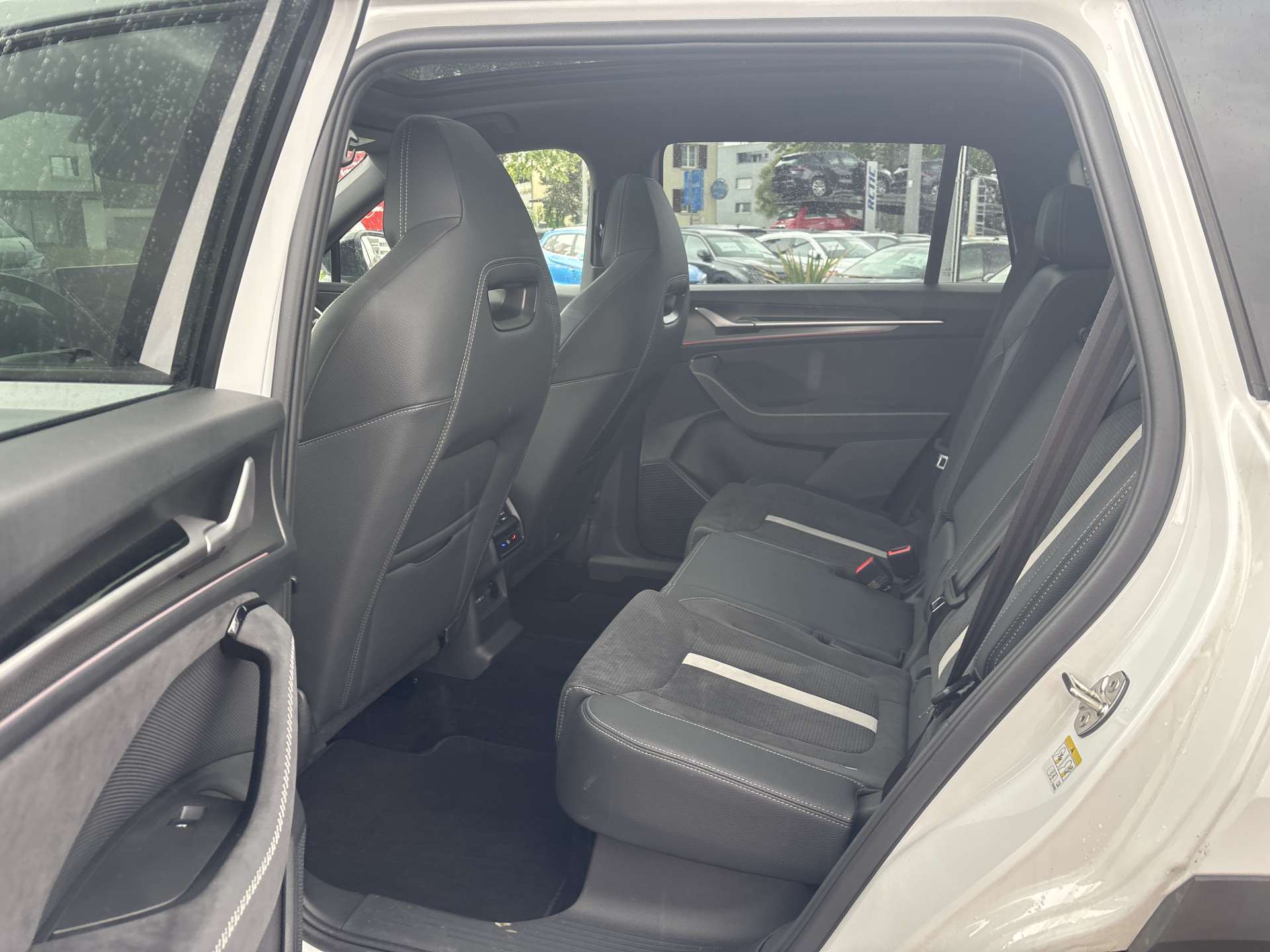 SKODA Kodiaq 2.0 TDi Sportline DSG-Automat-image-6