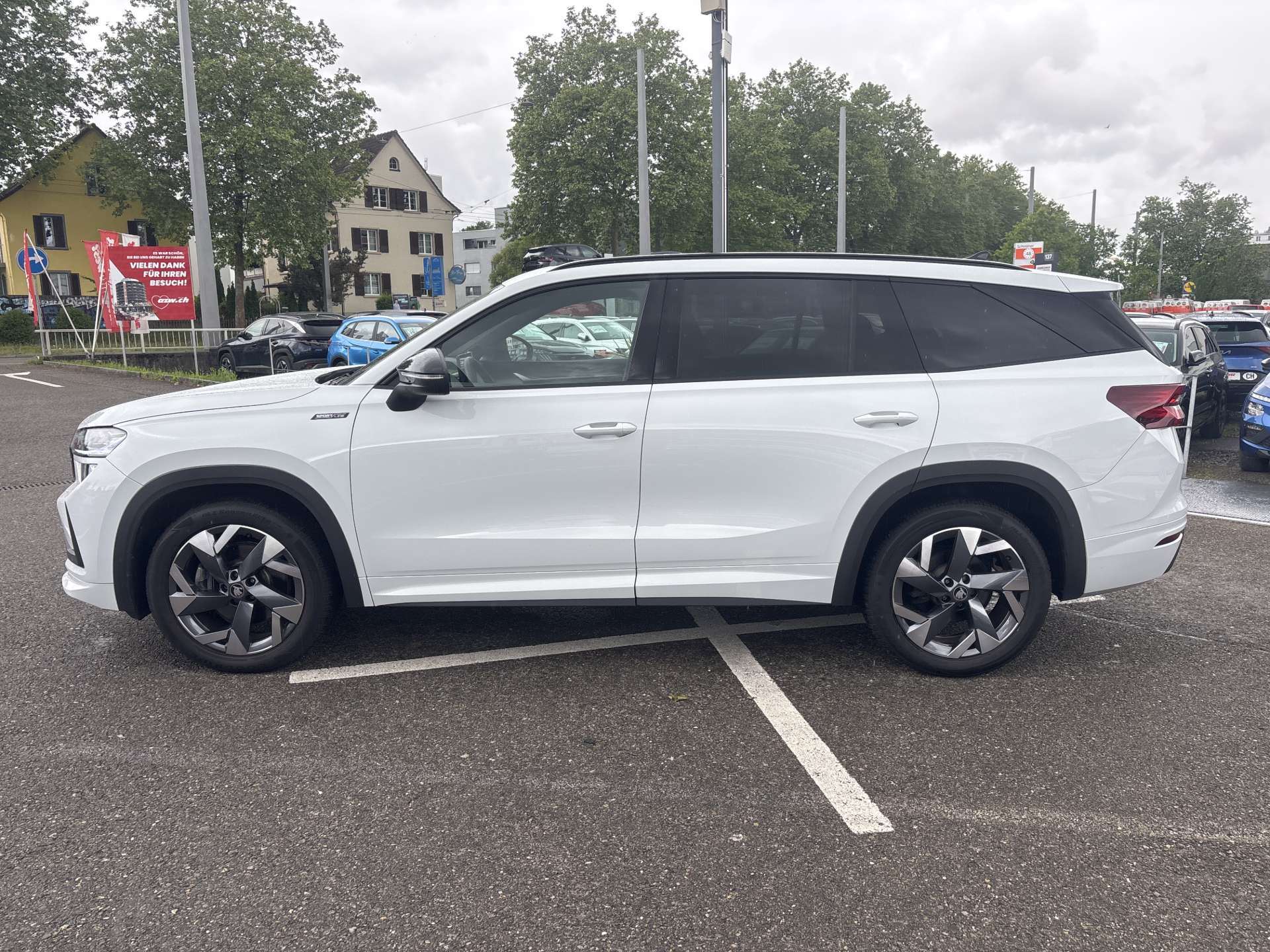 SKODA Kodiaq 2.0 TDi Sportline DSG-Automat-image-10