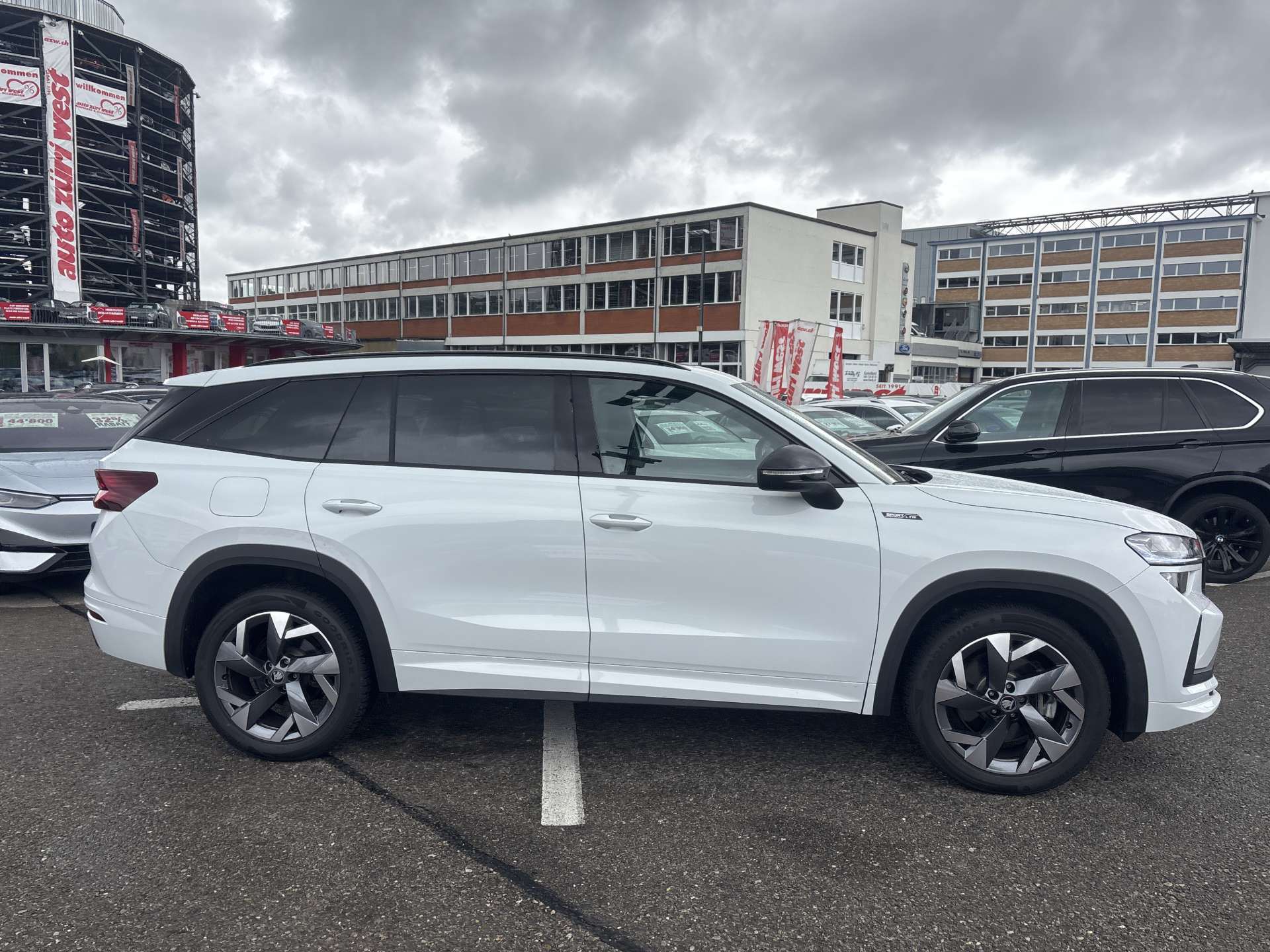 SKODA Kodiaq 2.0 TDi Sportline DSG-Automat-image-12