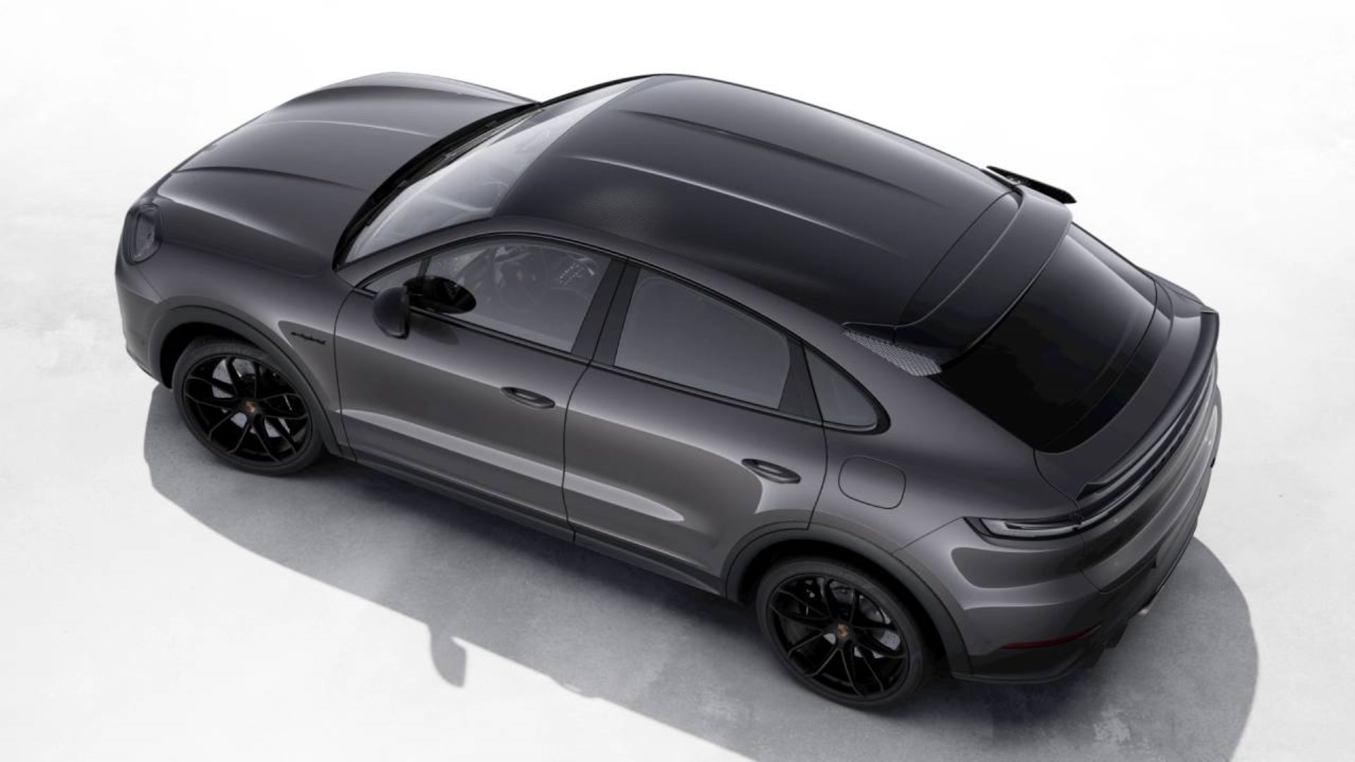 PORSCHE Cayenne Turbo E-Hybrid Coupé mit GT-Paket-showroom-element-3