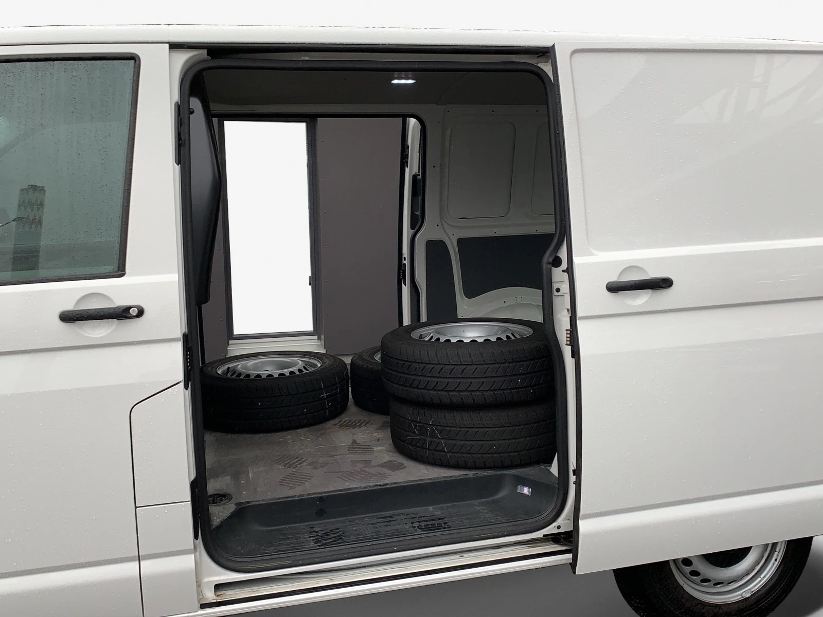 VW T6.1 2.0 TDI-image-7
