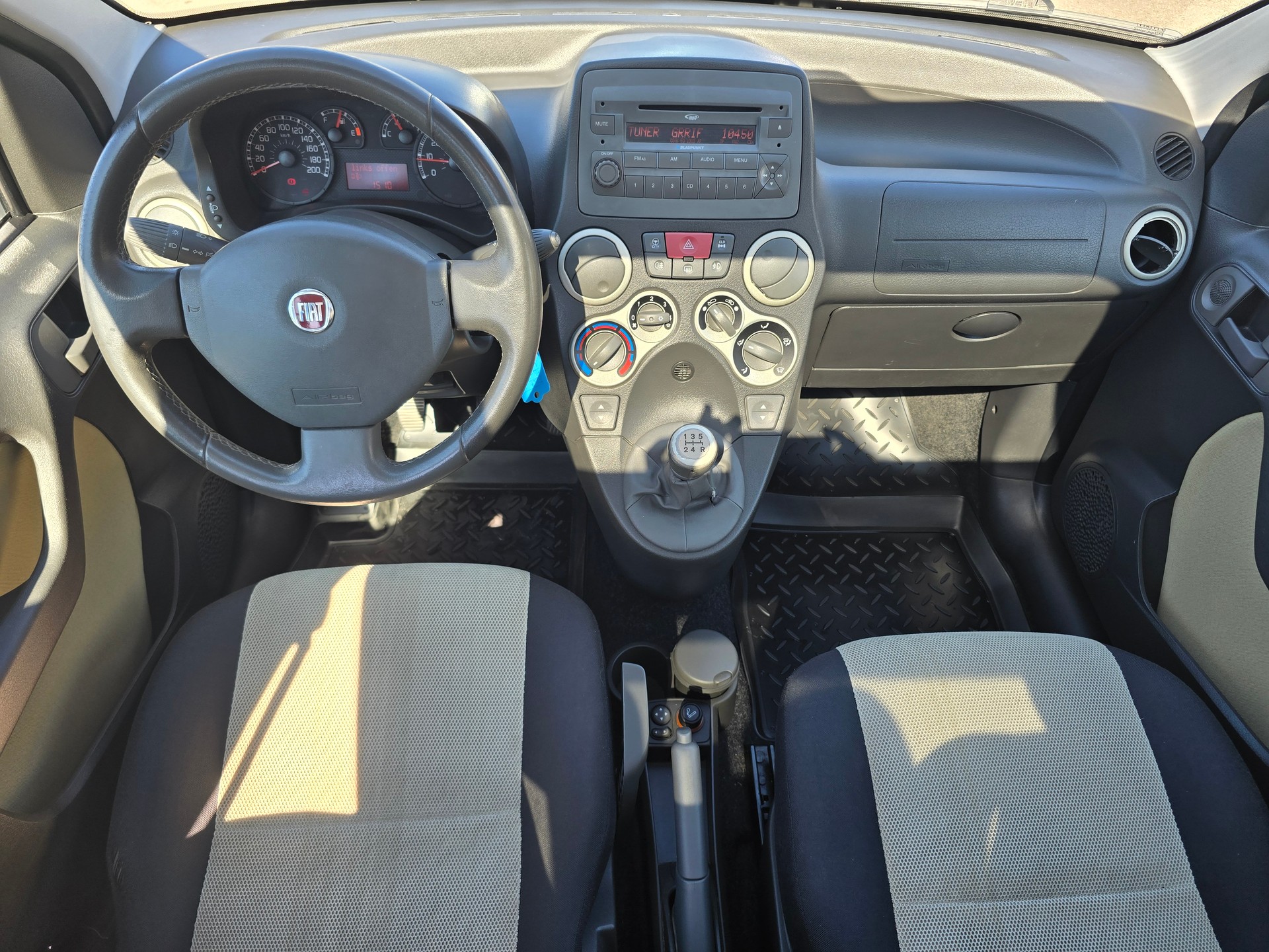 FIAT Panda 1.3 16V JTD Cross 4x4-image-7