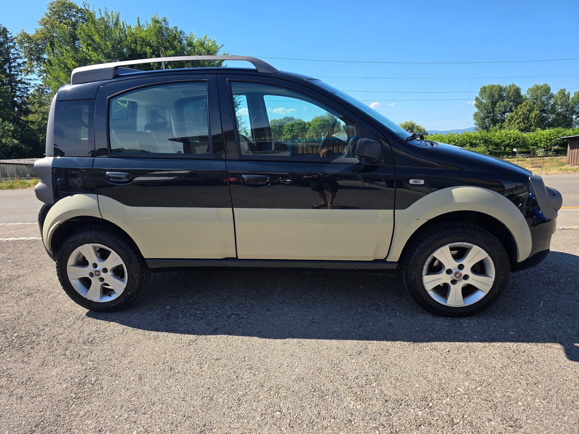 FIAT Panda 1.3 16V JTD Cross 4x4-image-1