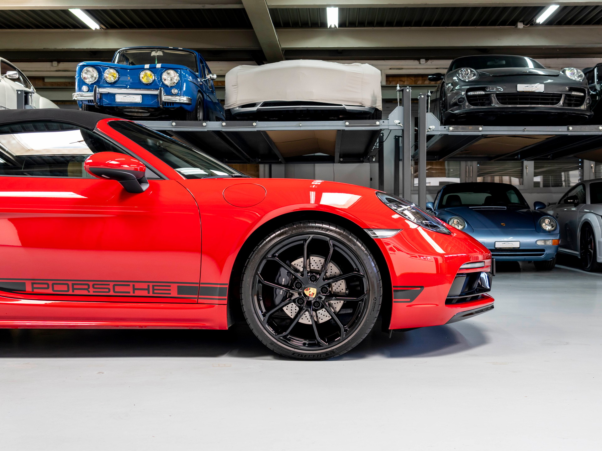 PORSCHE 718 Boxster 2.0 PDK-image-9