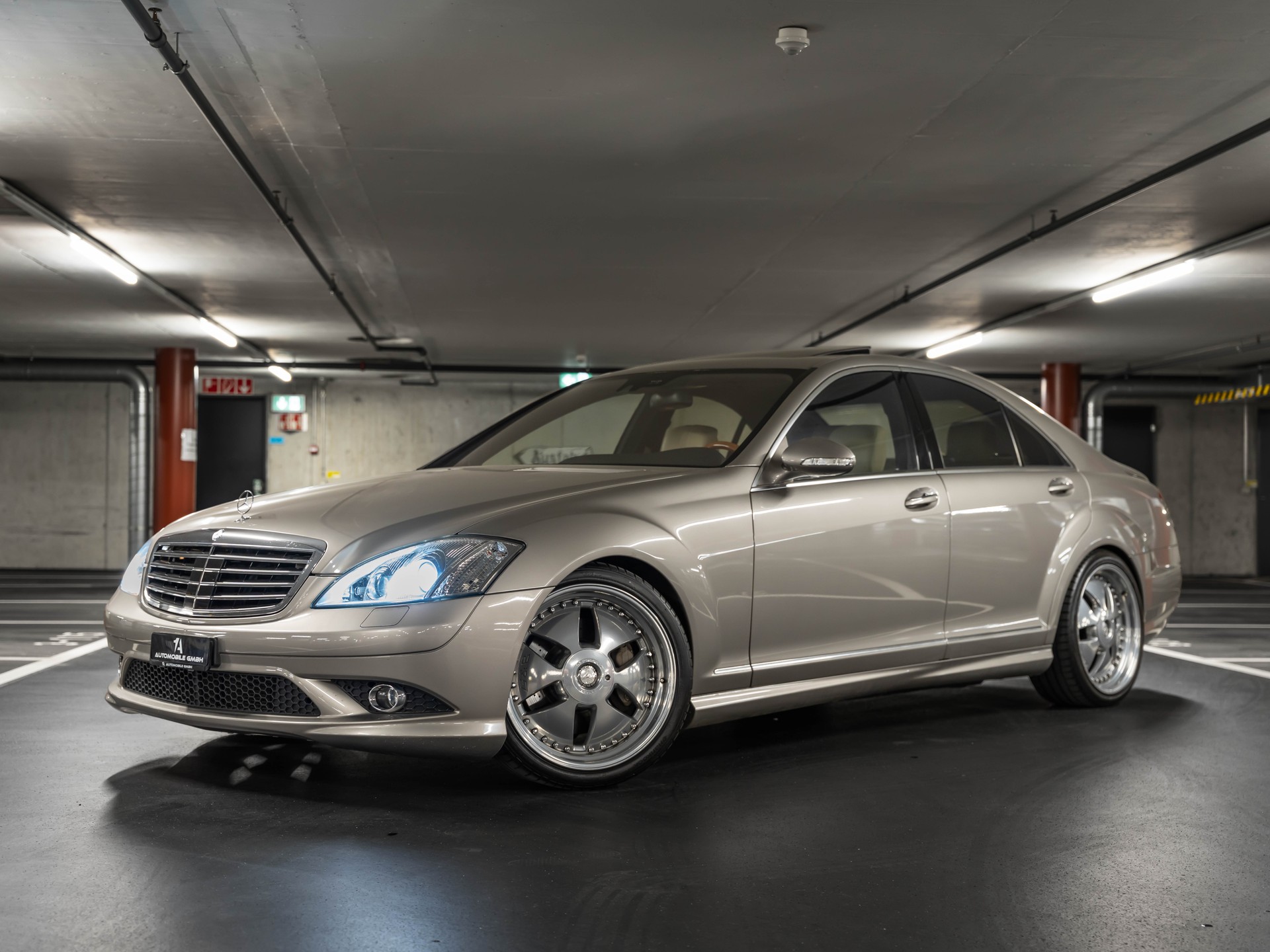 MERCEDES-BENZ S 500 4Matic 7G-Tronic AMG-PAKET-image-0