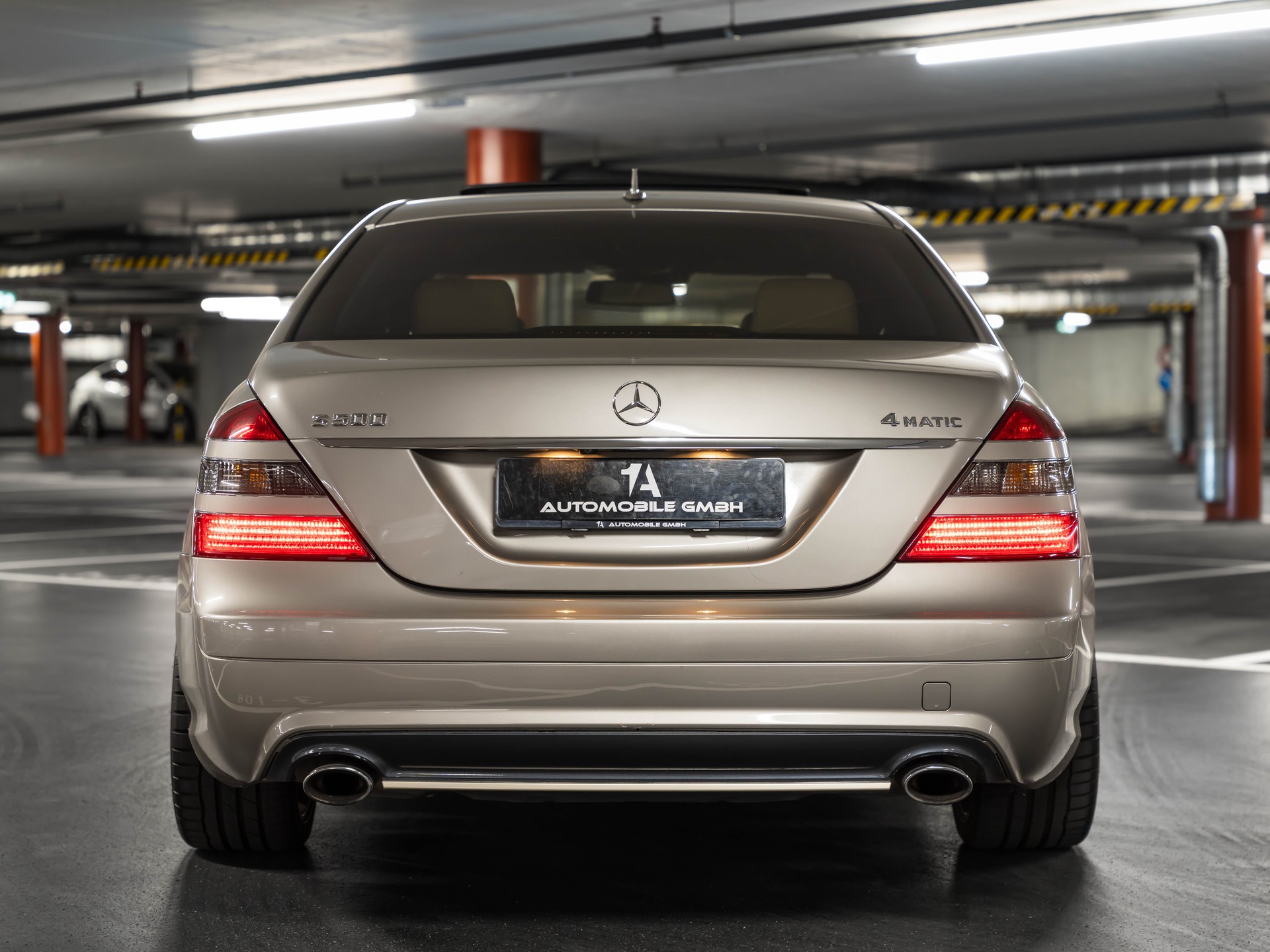 MERCEDES-BENZ S 500 4Matic 7G-Tronic AMG-PAKET-image-8