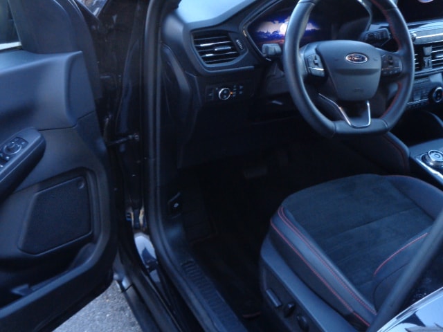 FORD Kuga 2.5 Hybrid ST-Line X 4x4-image-5