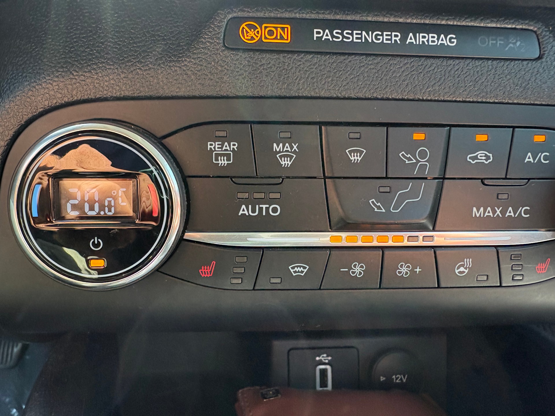 FORD Focus 1.0 SCTi Active-image-12
