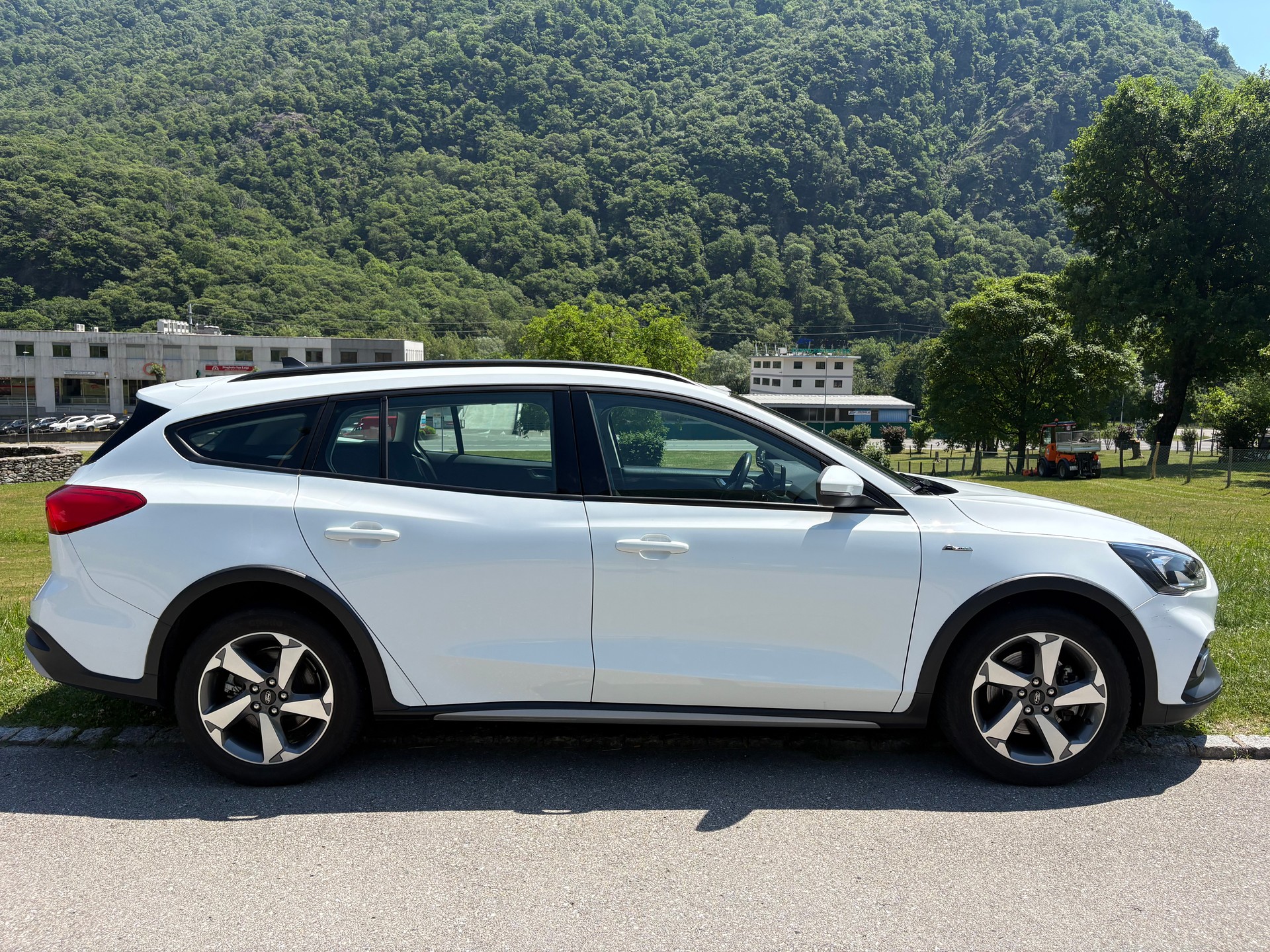 FORD Focus 1.0 SCTi Active-image-5