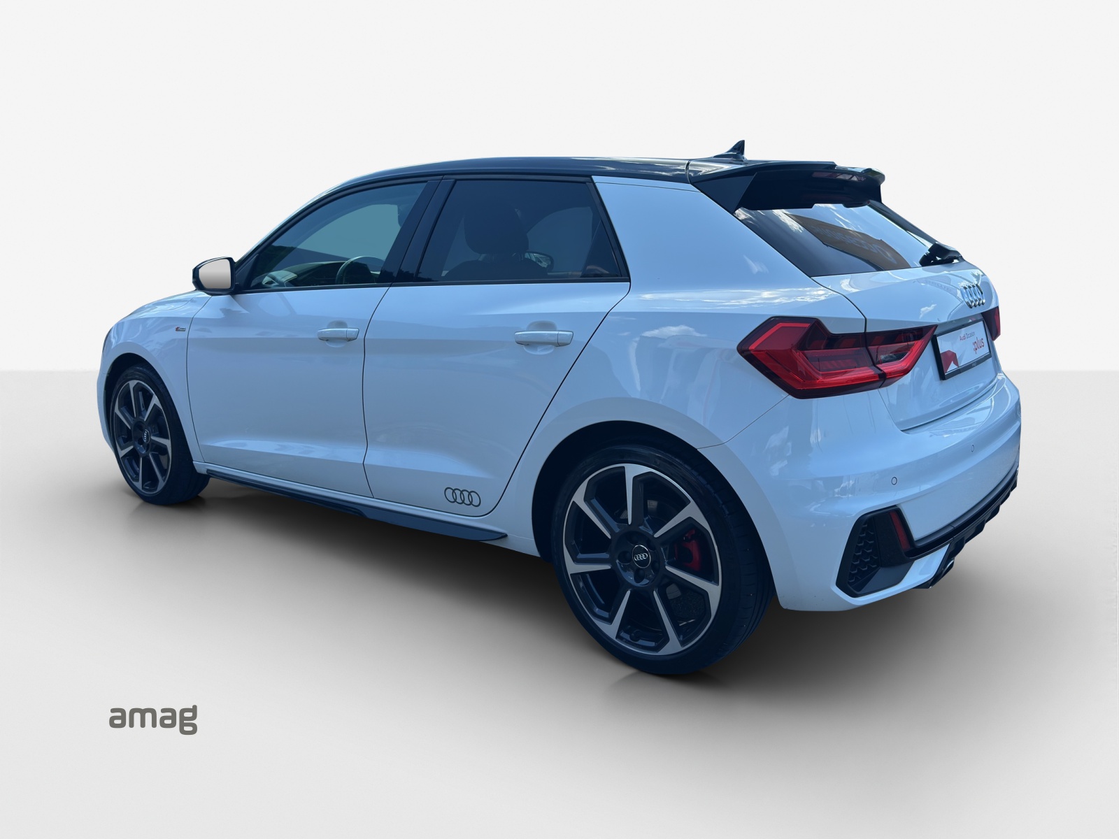 AUDI A1 Sportback 40 TFSI S Line S-tronic-image-2