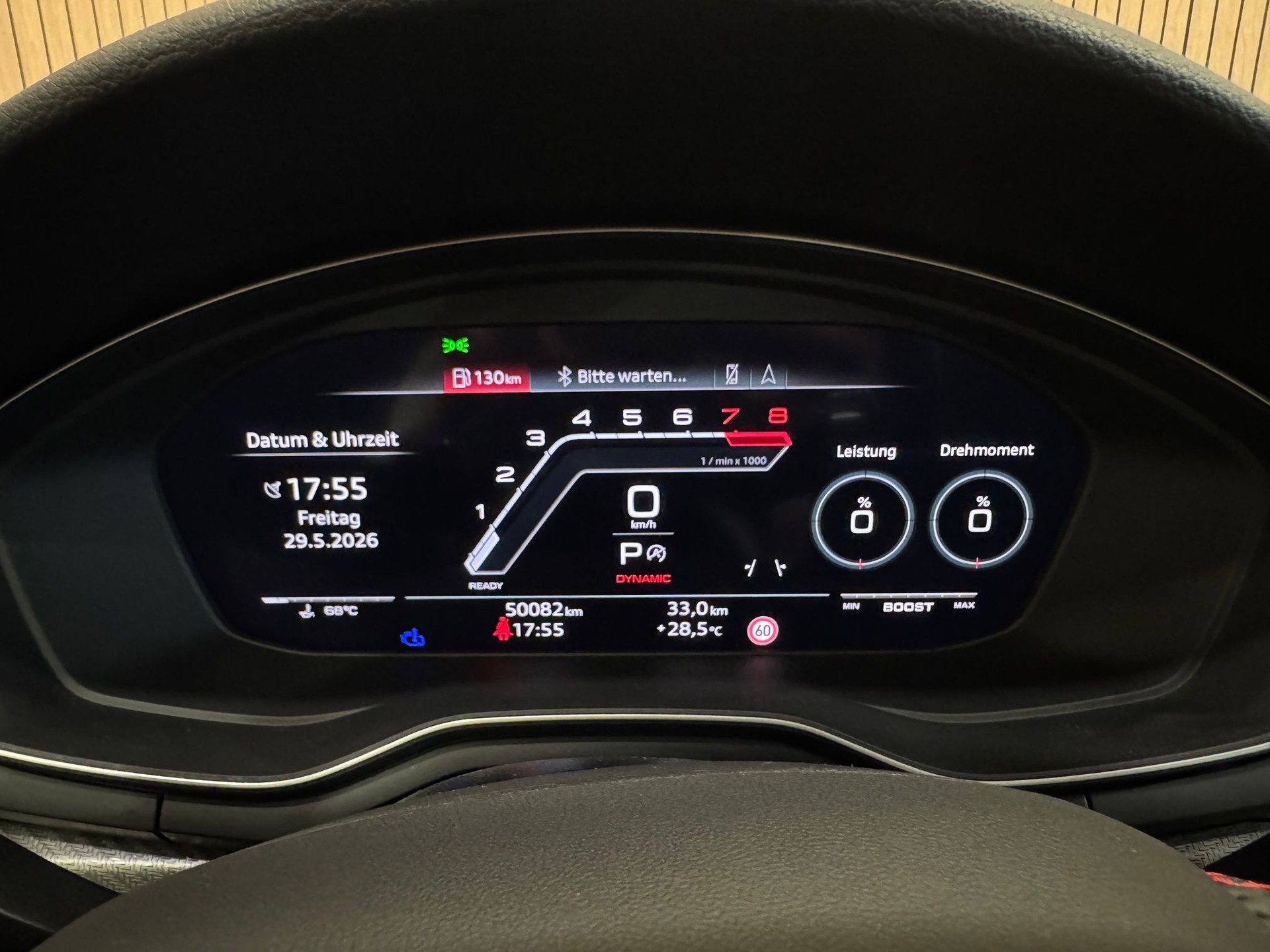 AUDI RS4 Avant quattro tiptronic-image-18