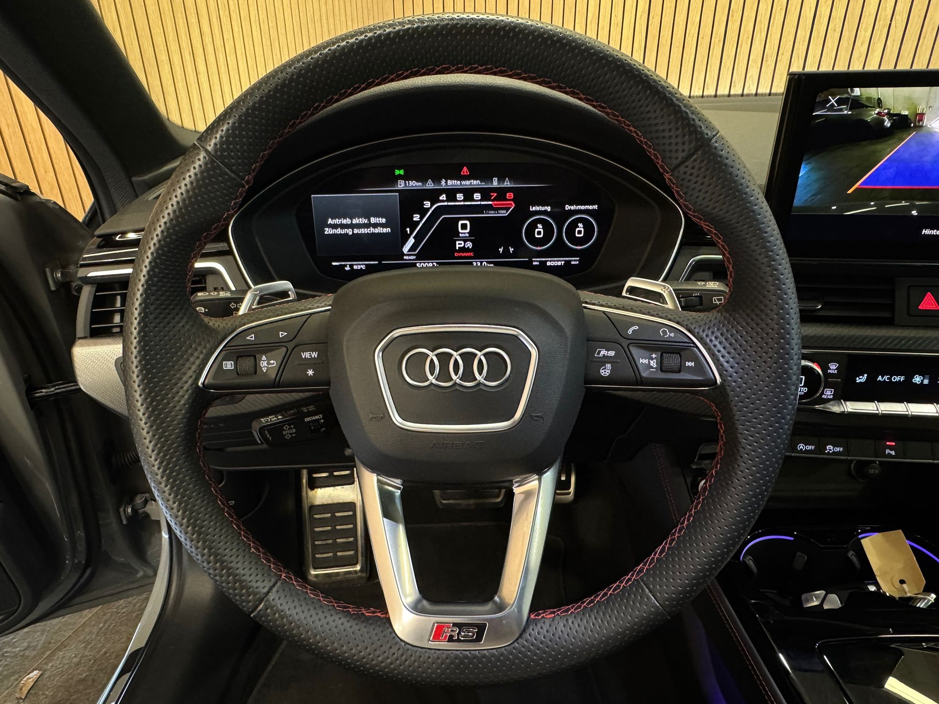 AUDI RS4 Avant quattro tiptronic-image-12