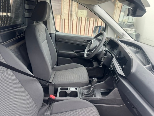 VW Caddy Cargo 2.0TDI-image-11