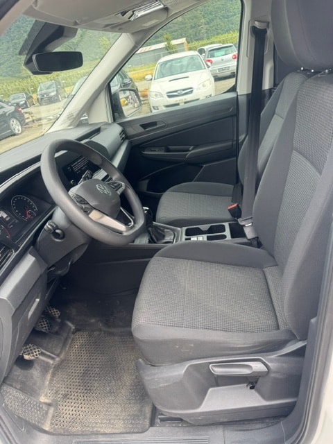 VW Caddy Cargo 2.0TDI-image-13