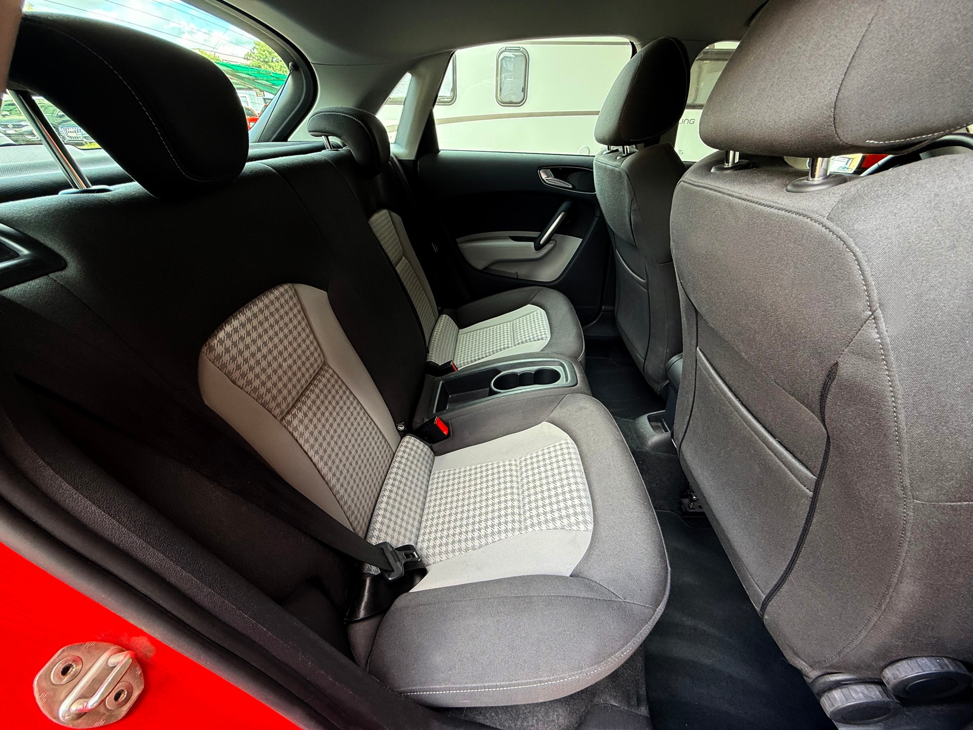 AUDI A1 Sportback 1.4 TFSI Ambition-image-7