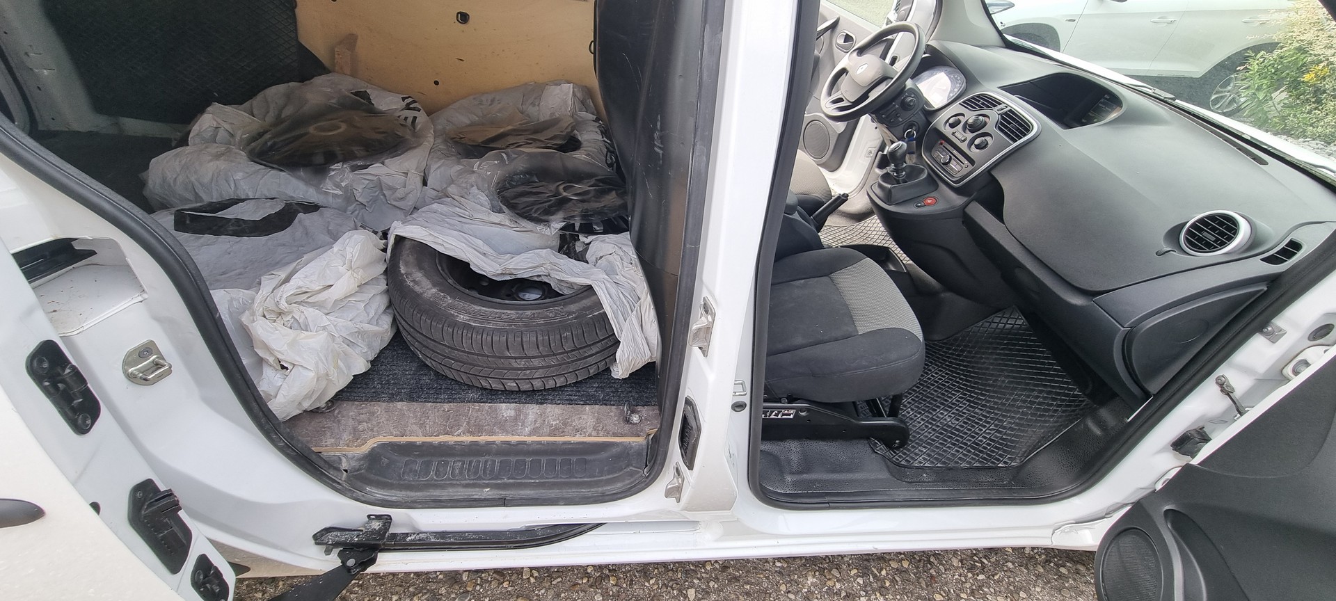 RENAULT Kangoo Maxi dCi 115 ENERGY Business 2 Pl./2 pl.-image-8