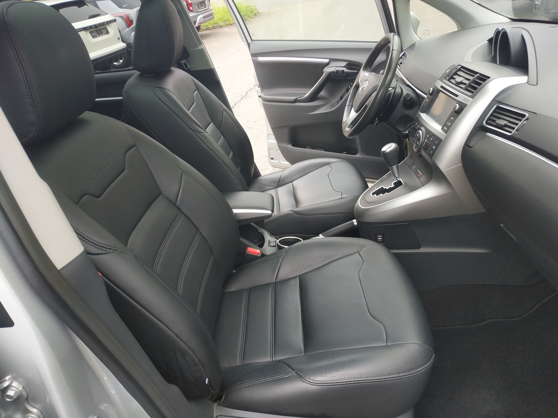 TOYOTA Verso 1.8 Swiss Trend Multidrive S Automat-image-13