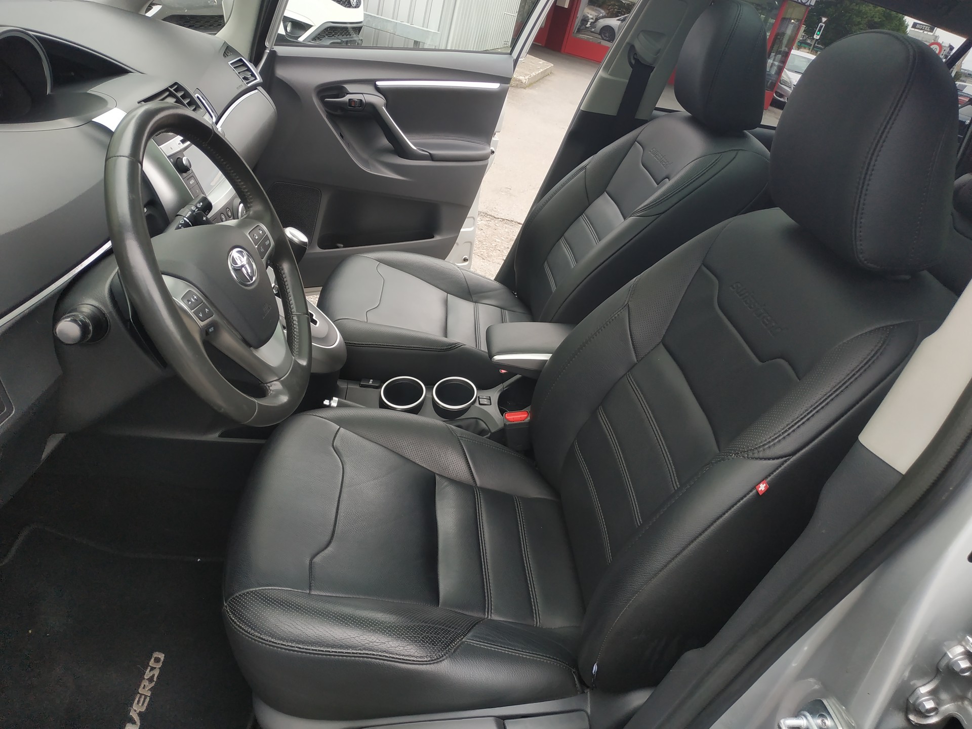 TOYOTA Verso 1.8 Swiss Trend Multidrive S Automat-image-11