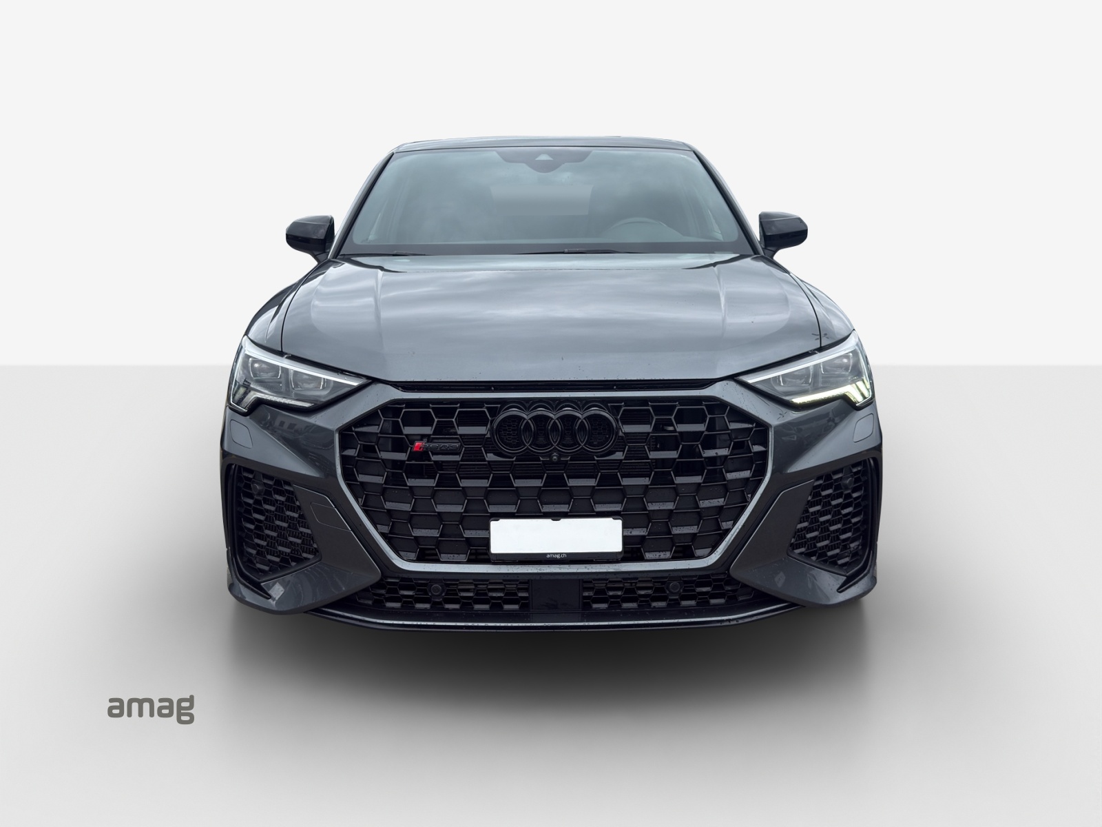 AUDI RS Q3 Sportback quattro S tronic-image-6