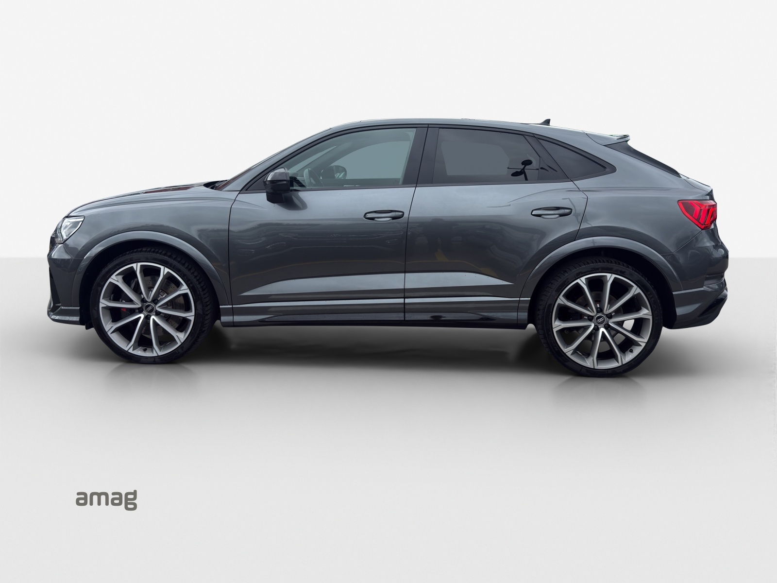 AUDI RS Q3 Sportback quattro S tronic-image-1