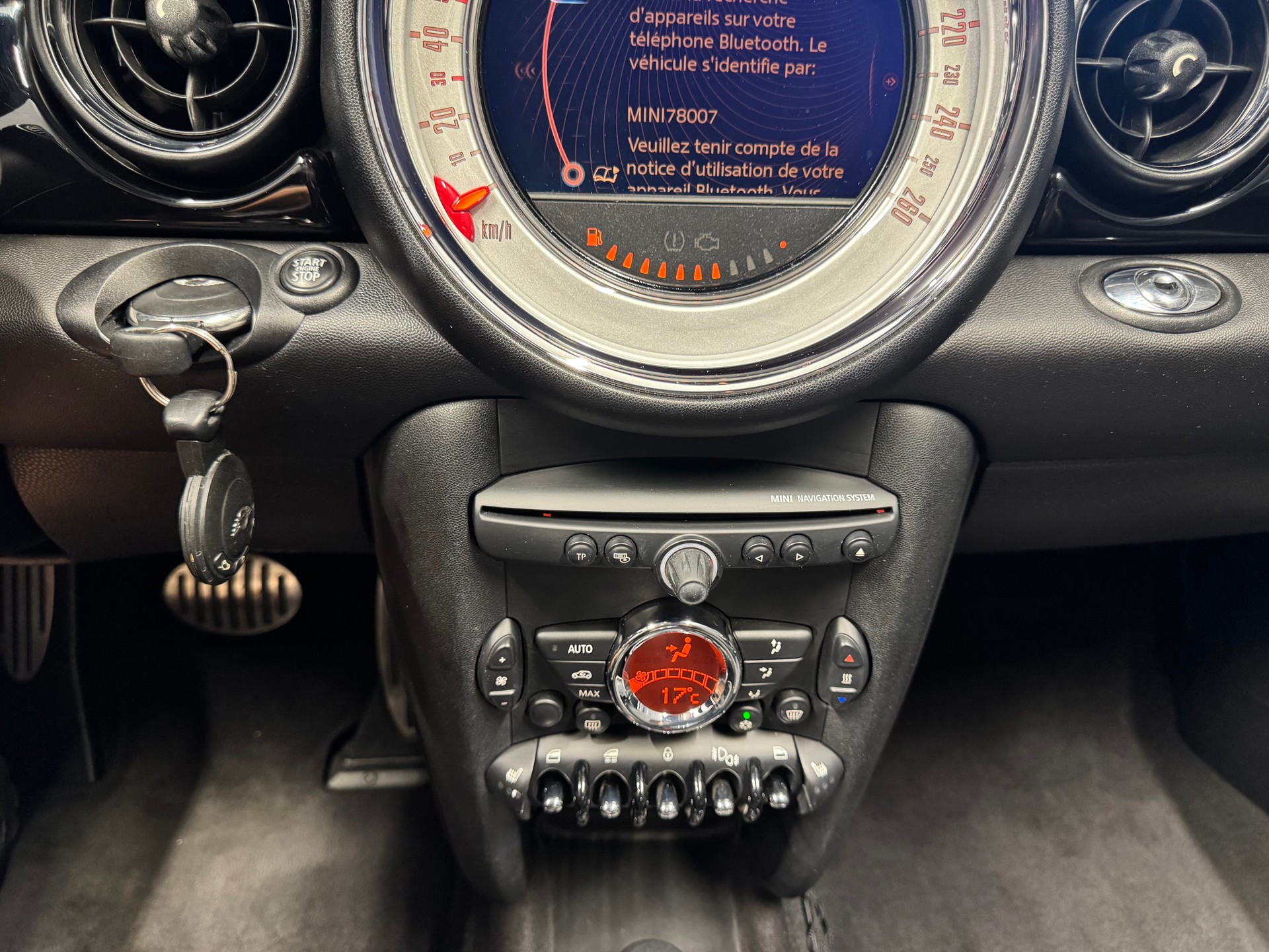 MINI Cooper S Cabriolet Steptronic (7)-image-11