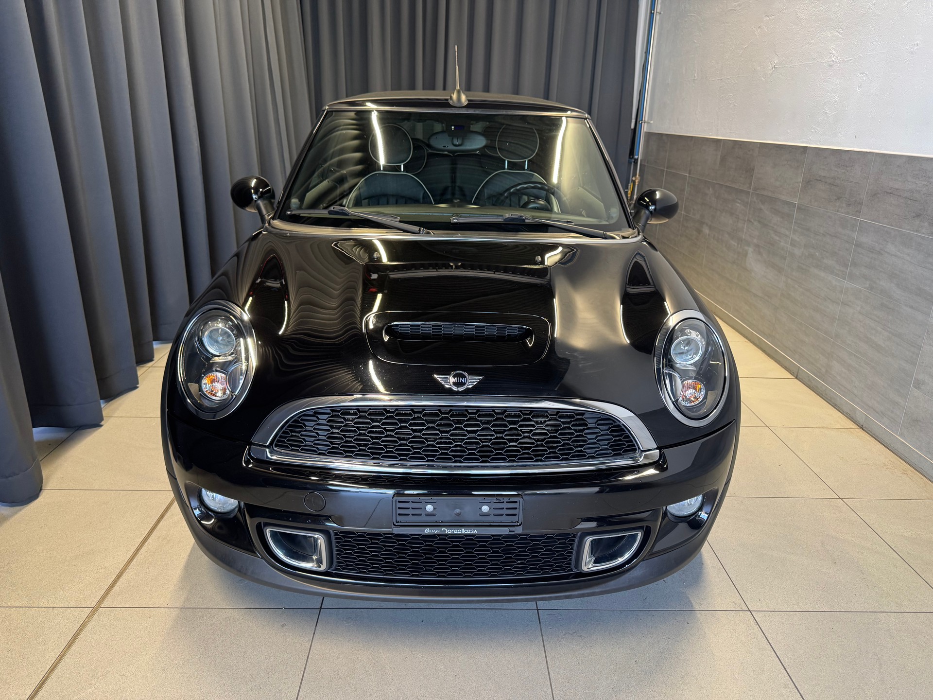 MINI Cooper S Cabriolet Steptronic (7)-image-1