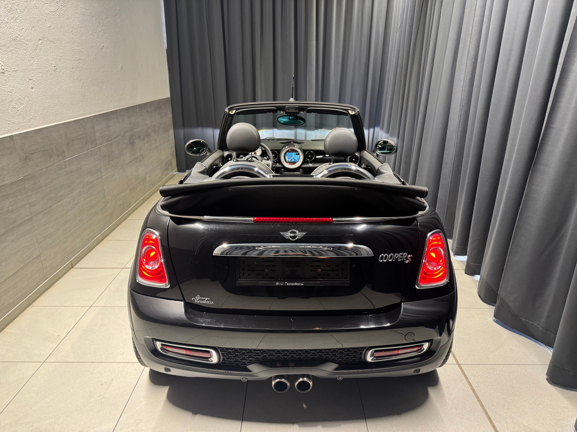 MINI Cooper S Cabriolet Steptronic (7)-image-15