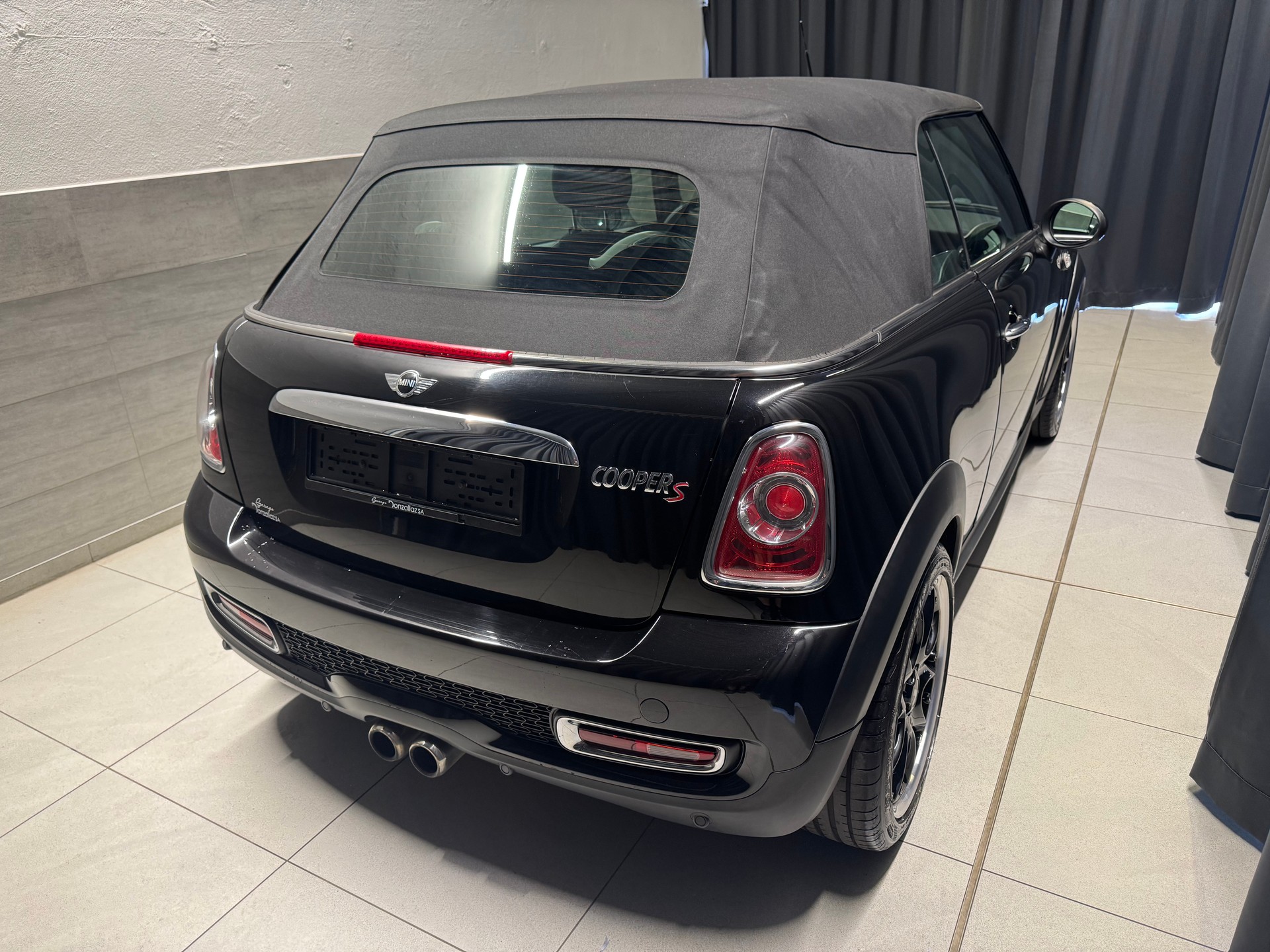 MINI Cooper S Cabriolet Steptronic (7)-image-5