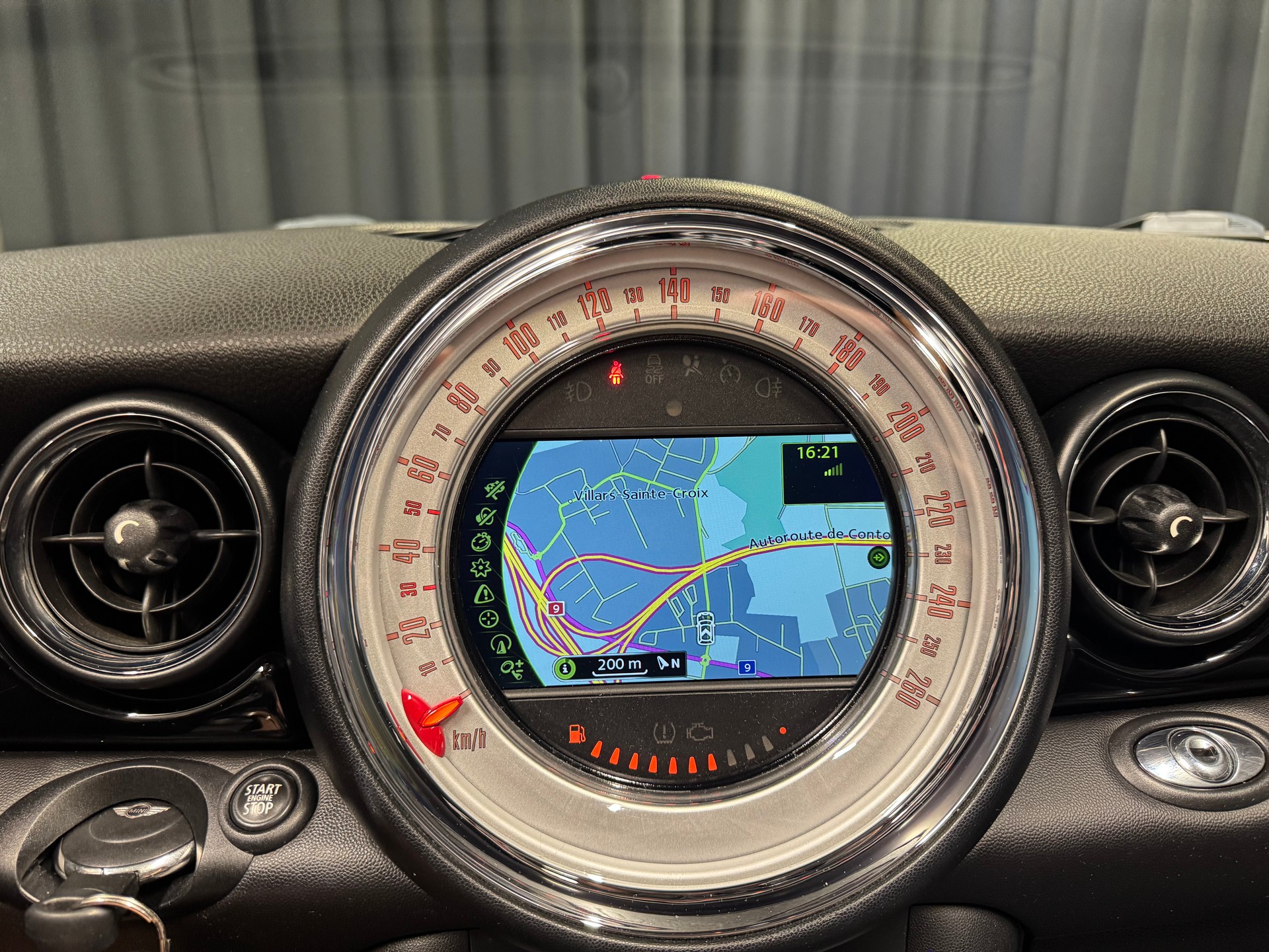 MINI Cooper S Cabriolet Steptronic (7)-image-9