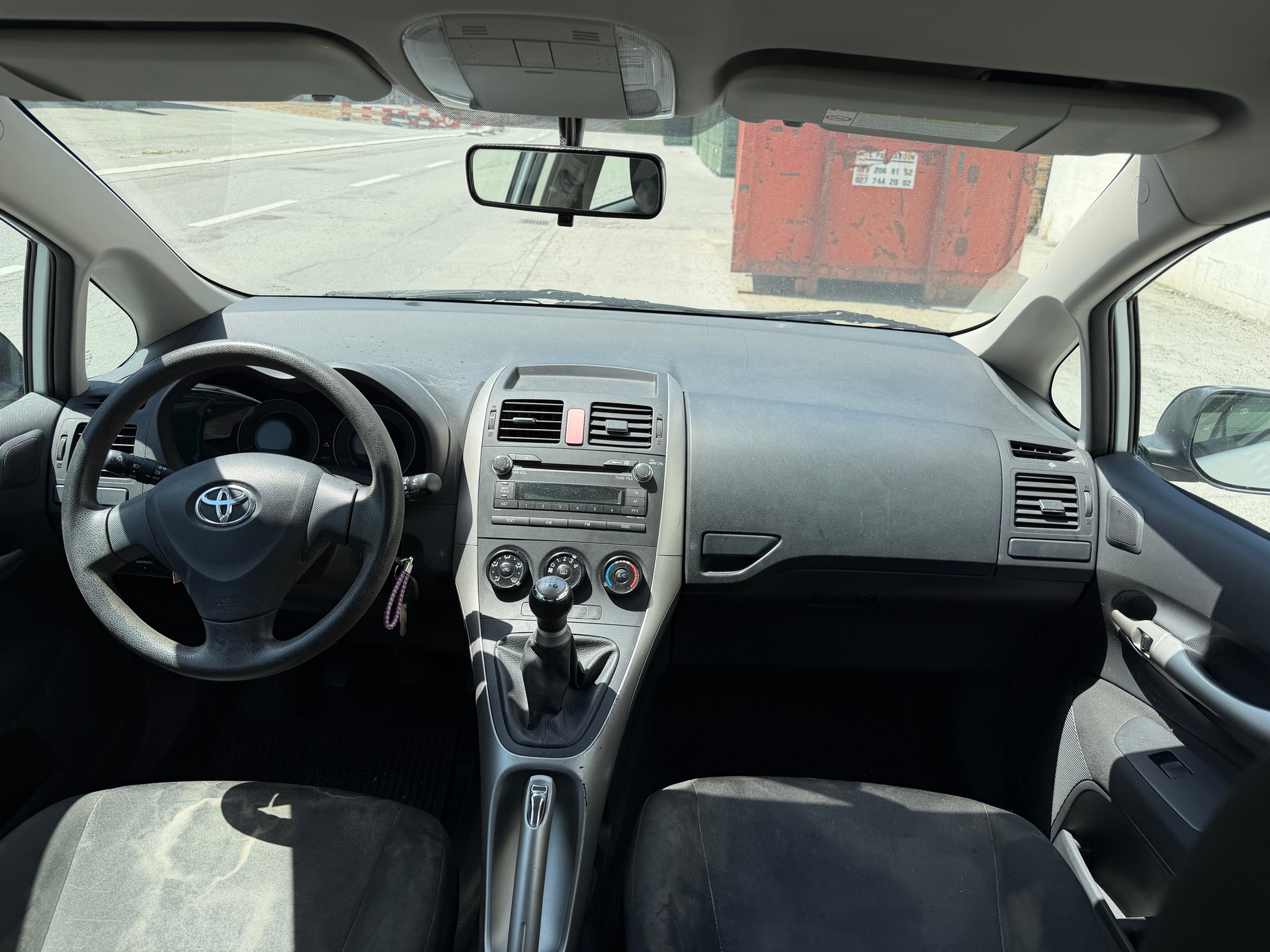 TOYOTA Auris 1.4 Linea Luna-image-2