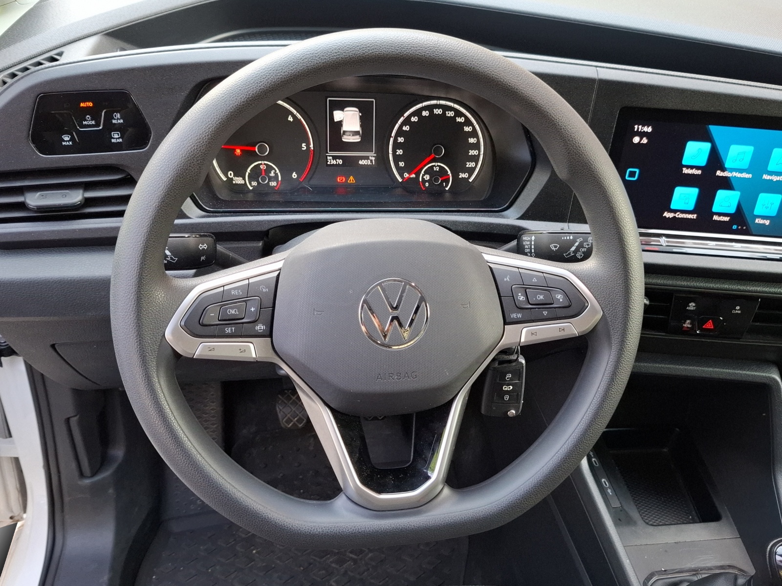VW Caddy Cargo 2.0TDI 4Motion-image-9