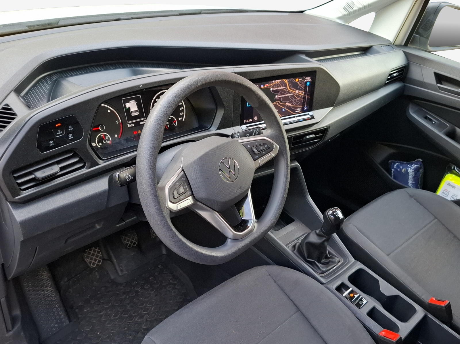 VW Caddy Cargo 2.0TDI 4Motion-image-8