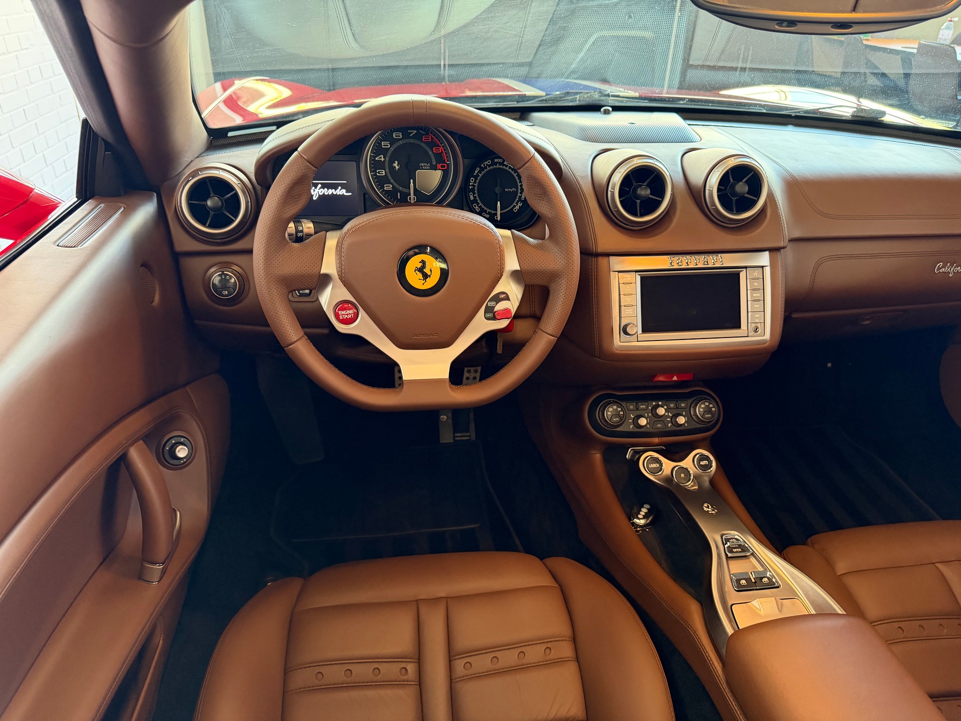 FERRARI California 4.3 V8 460 PS-image-15
