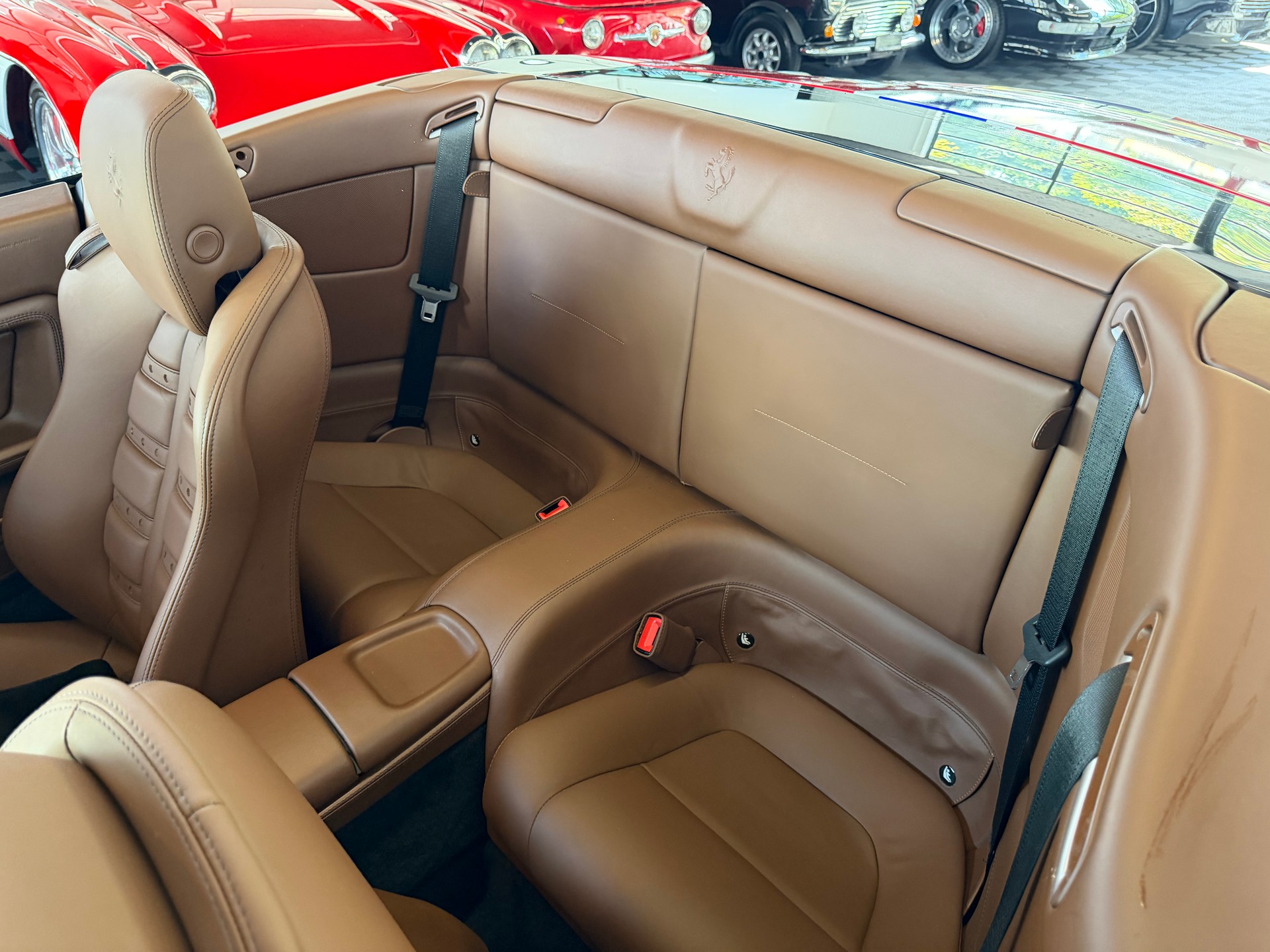 FERRARI California 4.3 V8 460 PS-image-14