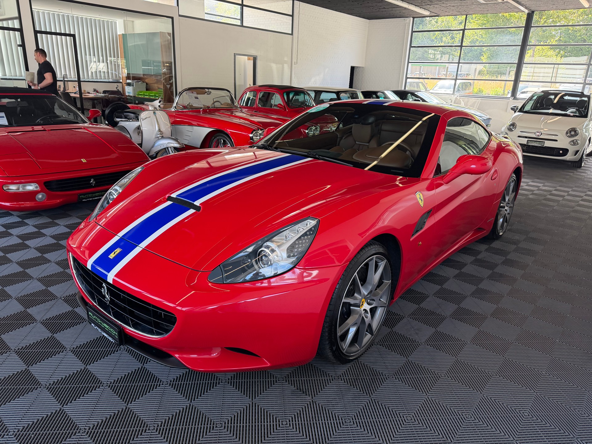 FERRARI California 4.3 V8 460 PS-image-4