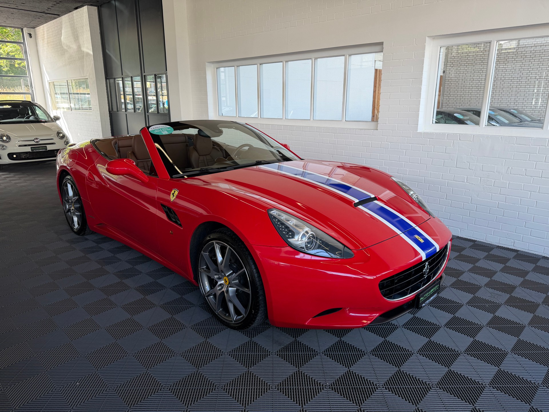 FERRARI California 4.3 V8 460 PS-image-7