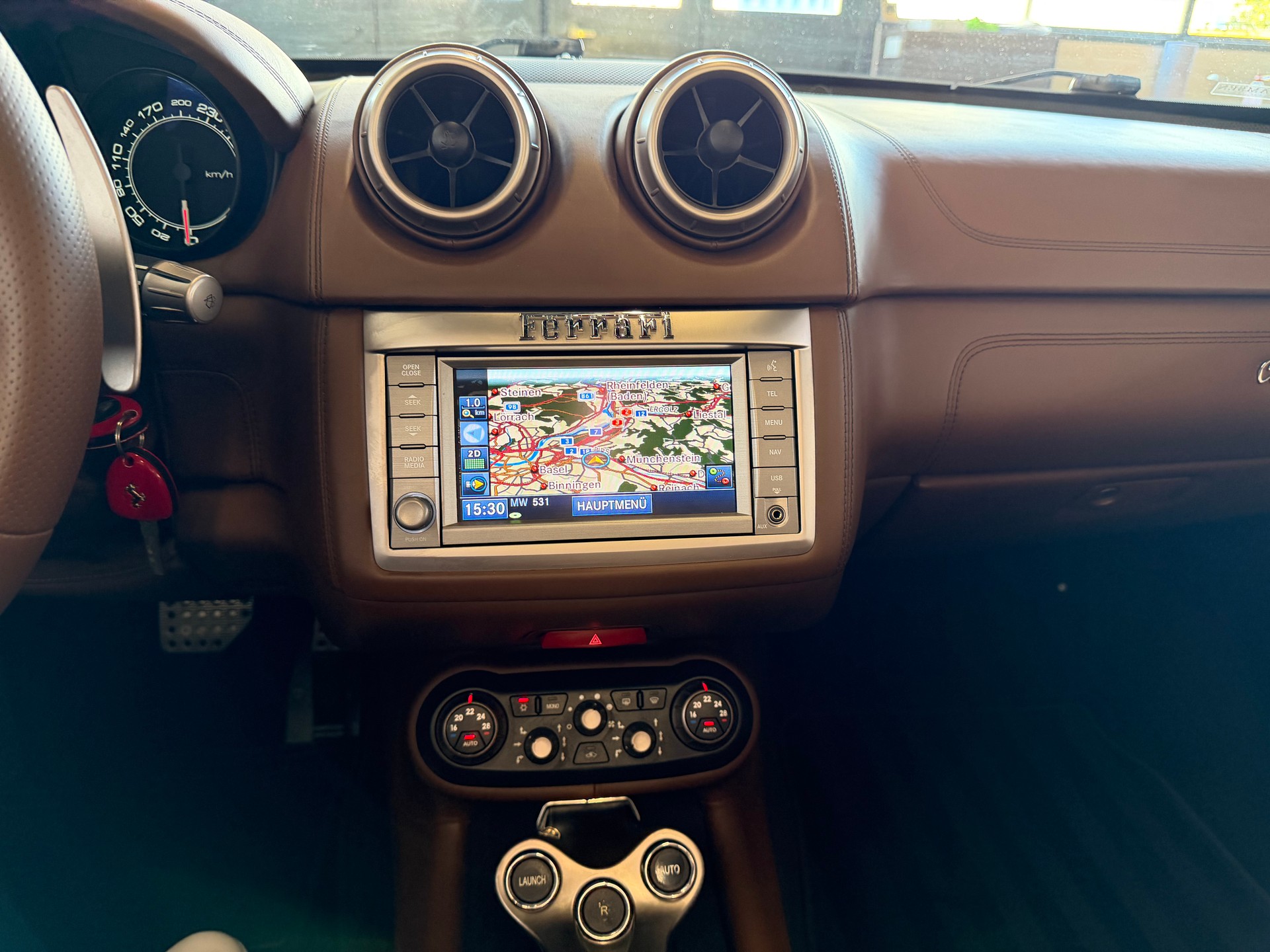 FERRARI California 4.3 V8 460 PS-image-18