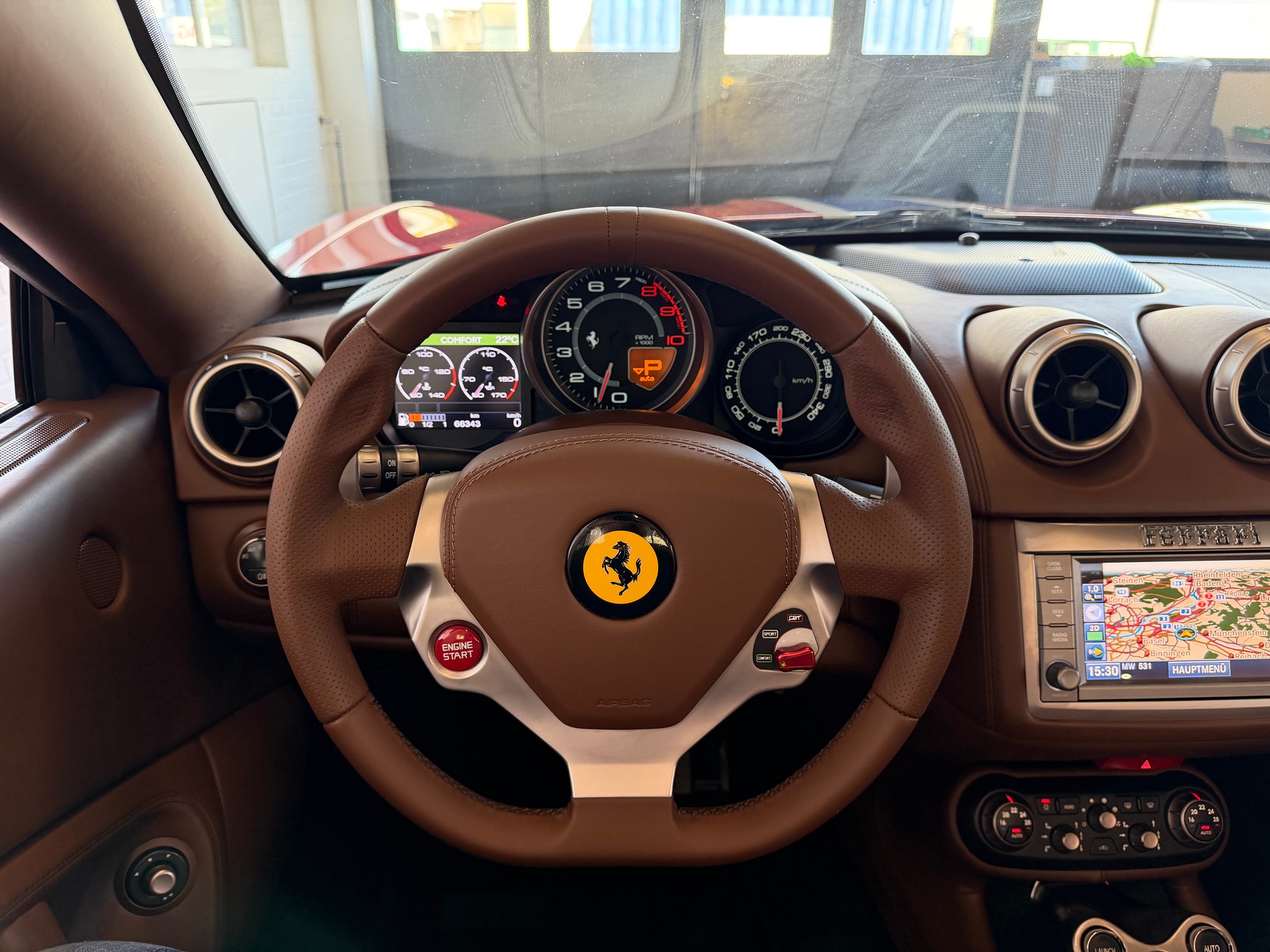 FERRARI California 4.3 V8 460 PS-image-16