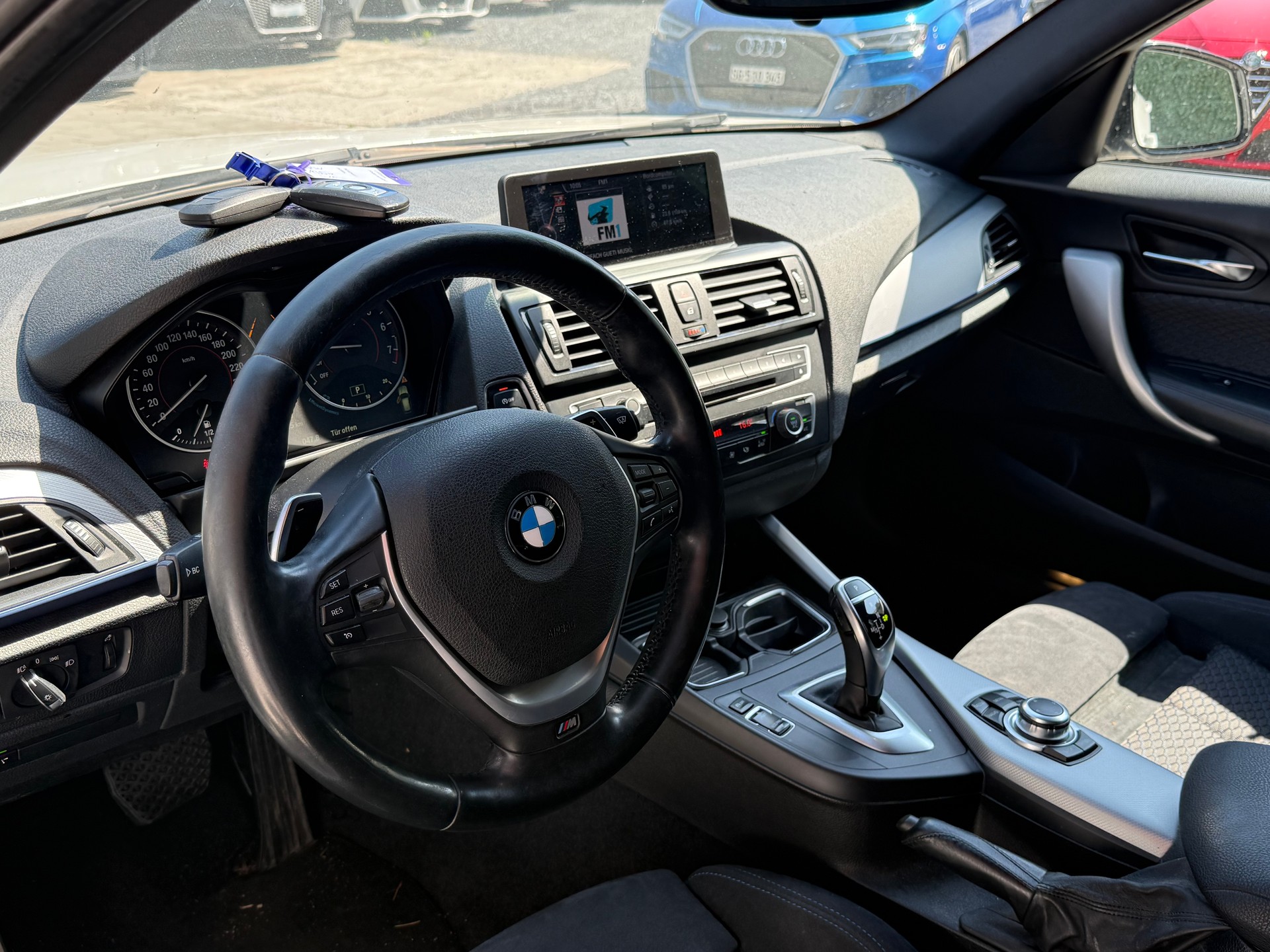 BMW M135i xDrive Steptronic-image-11
