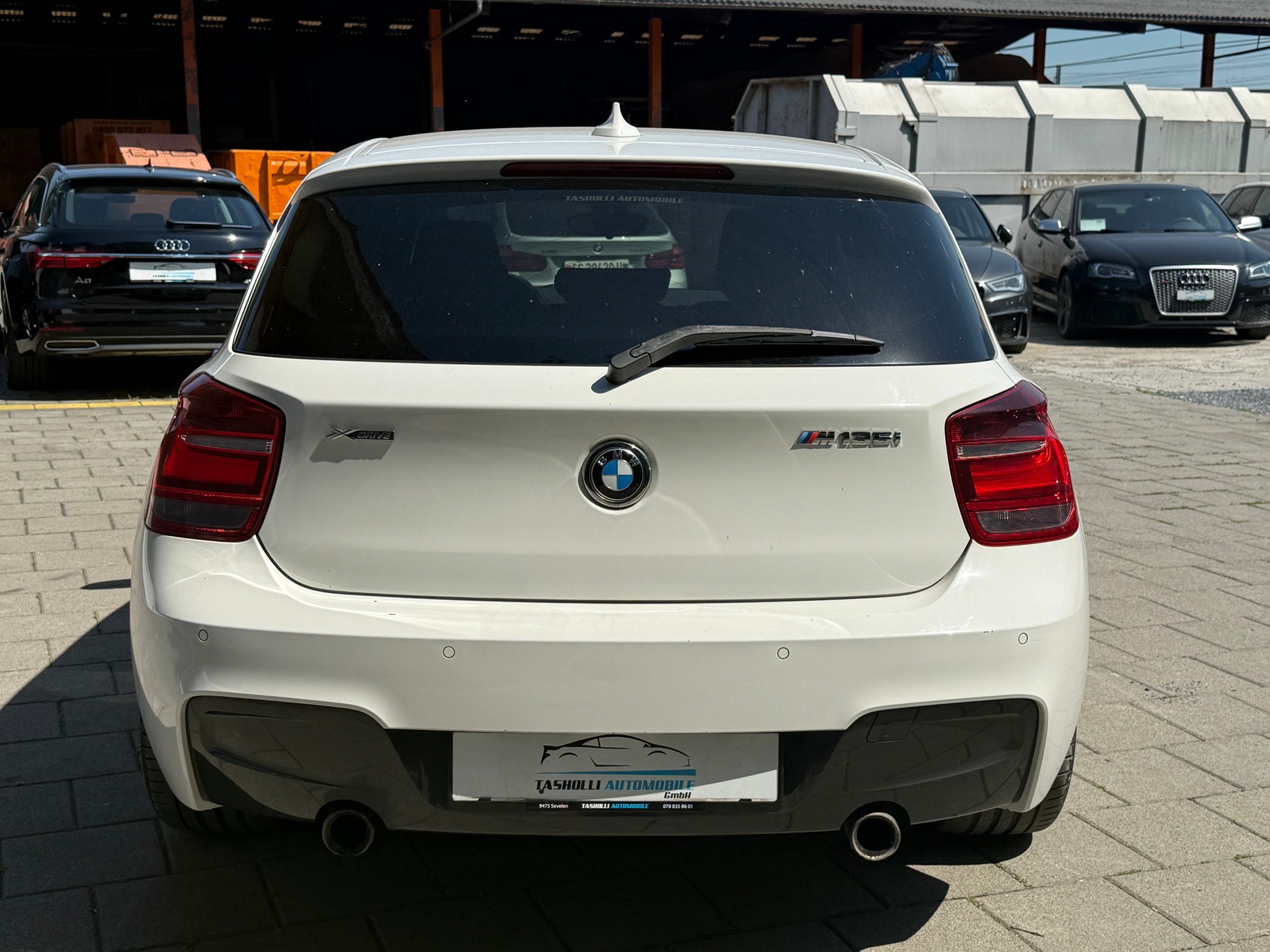 BMW M135i xDrive Steptronic-image-4