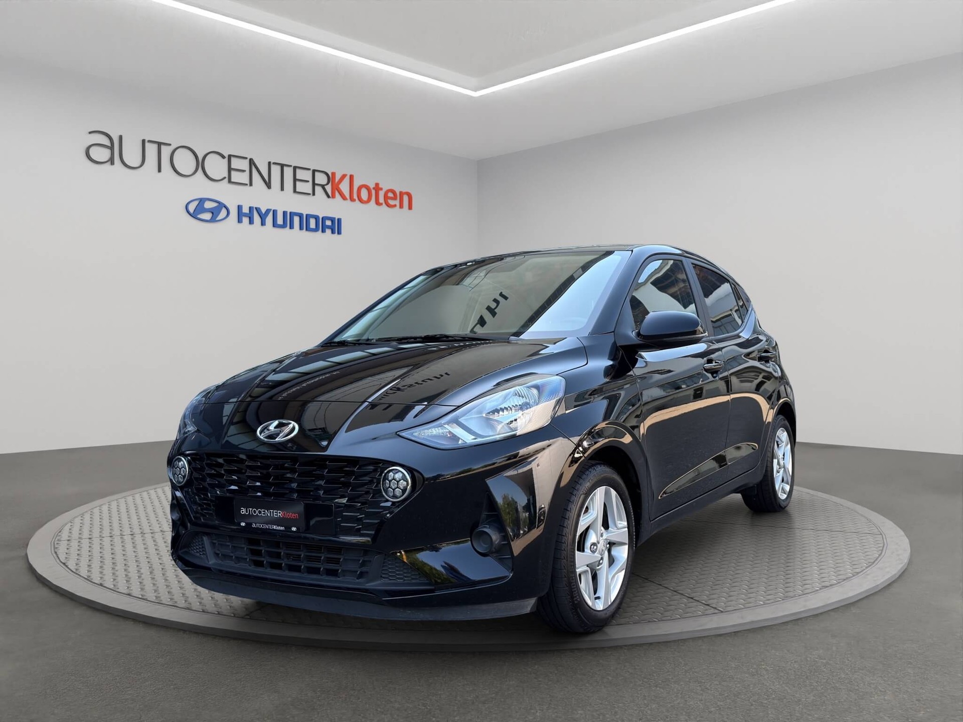 HYUNDAI i10 1.2 Amplia-image-0