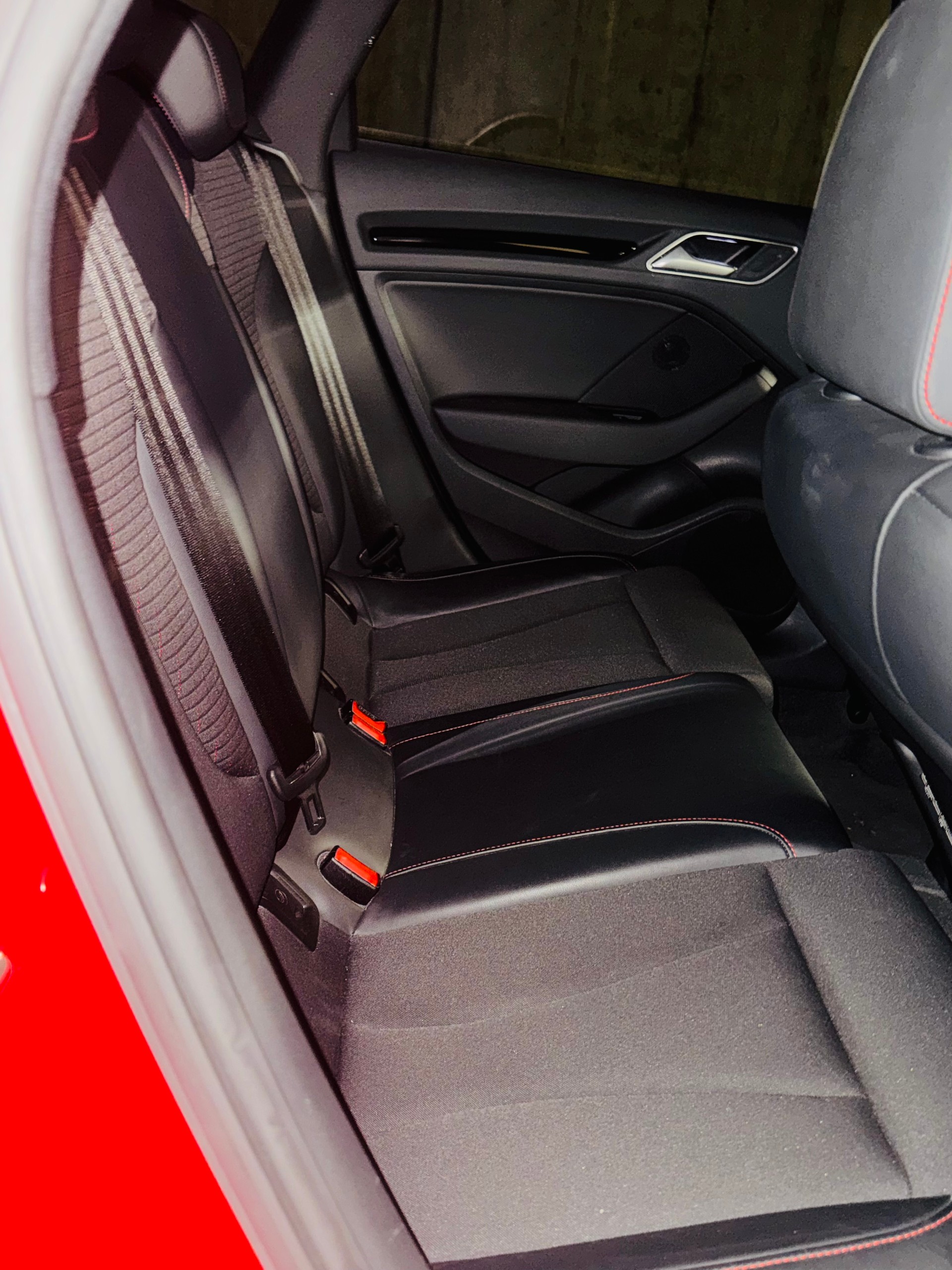 AUDI S3 Sportback 2.0 TFSI quattro S-tronic-image-5