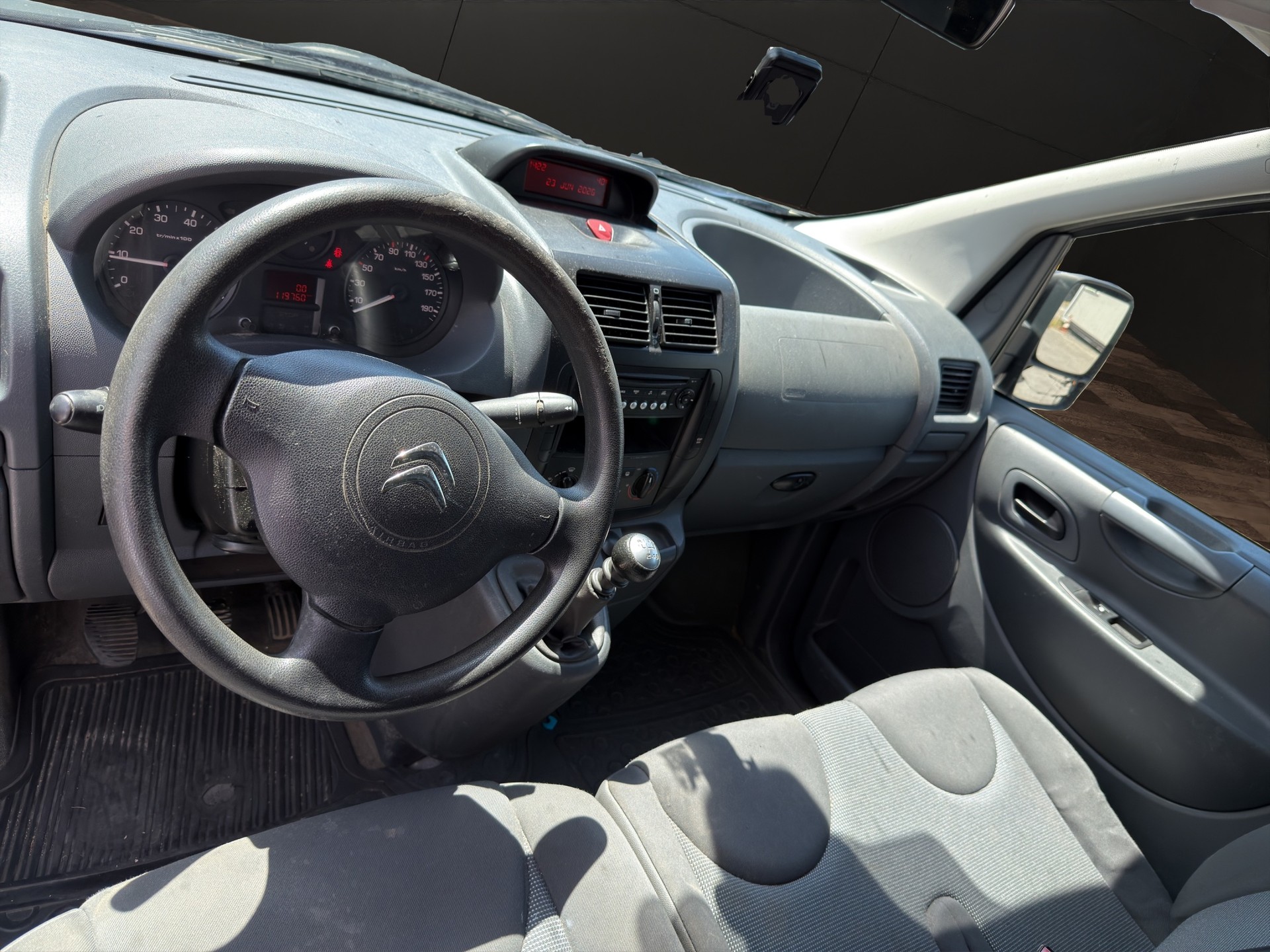 CITROEN Jumpy 2.0HDi L2H1 Seduction-image-16