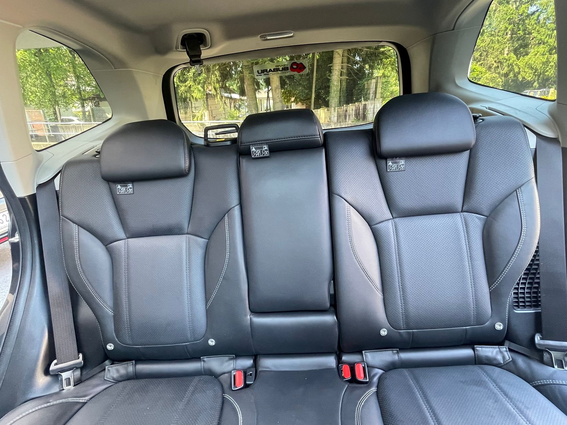 SUBARU Forester 2.0i e-Boxer Luxury AWD CH 1. Hand AHK Top Ausstattung-image-15