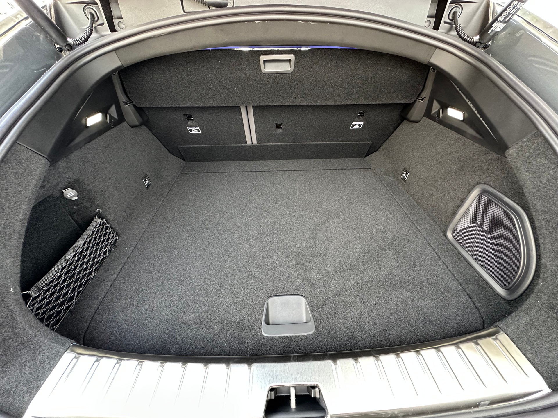 POLESTAR 4 Long Range Dual Motor-image-15